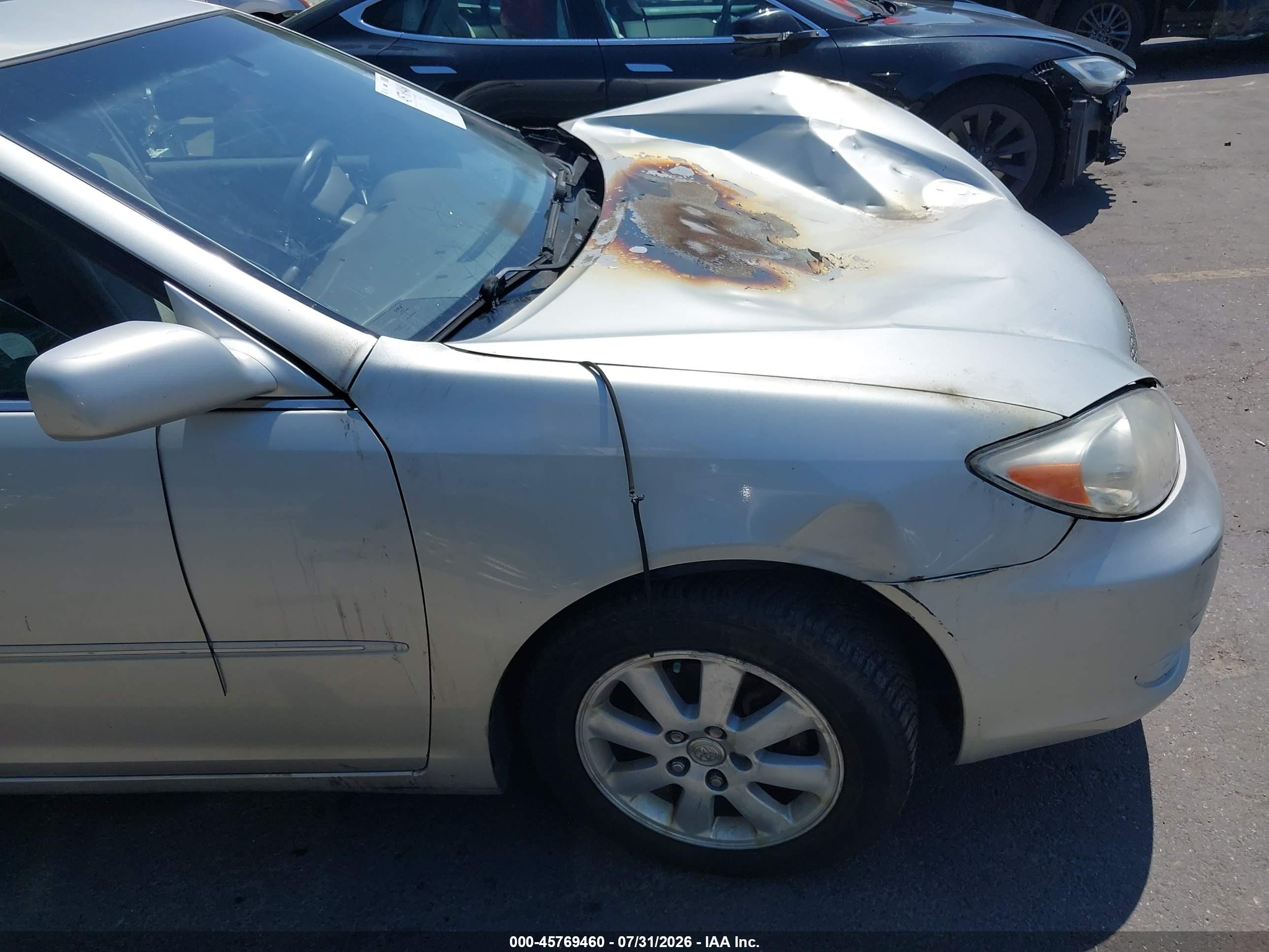2002 Toyota Camry Xle Silver vin: 4T1BE32KX2U022122