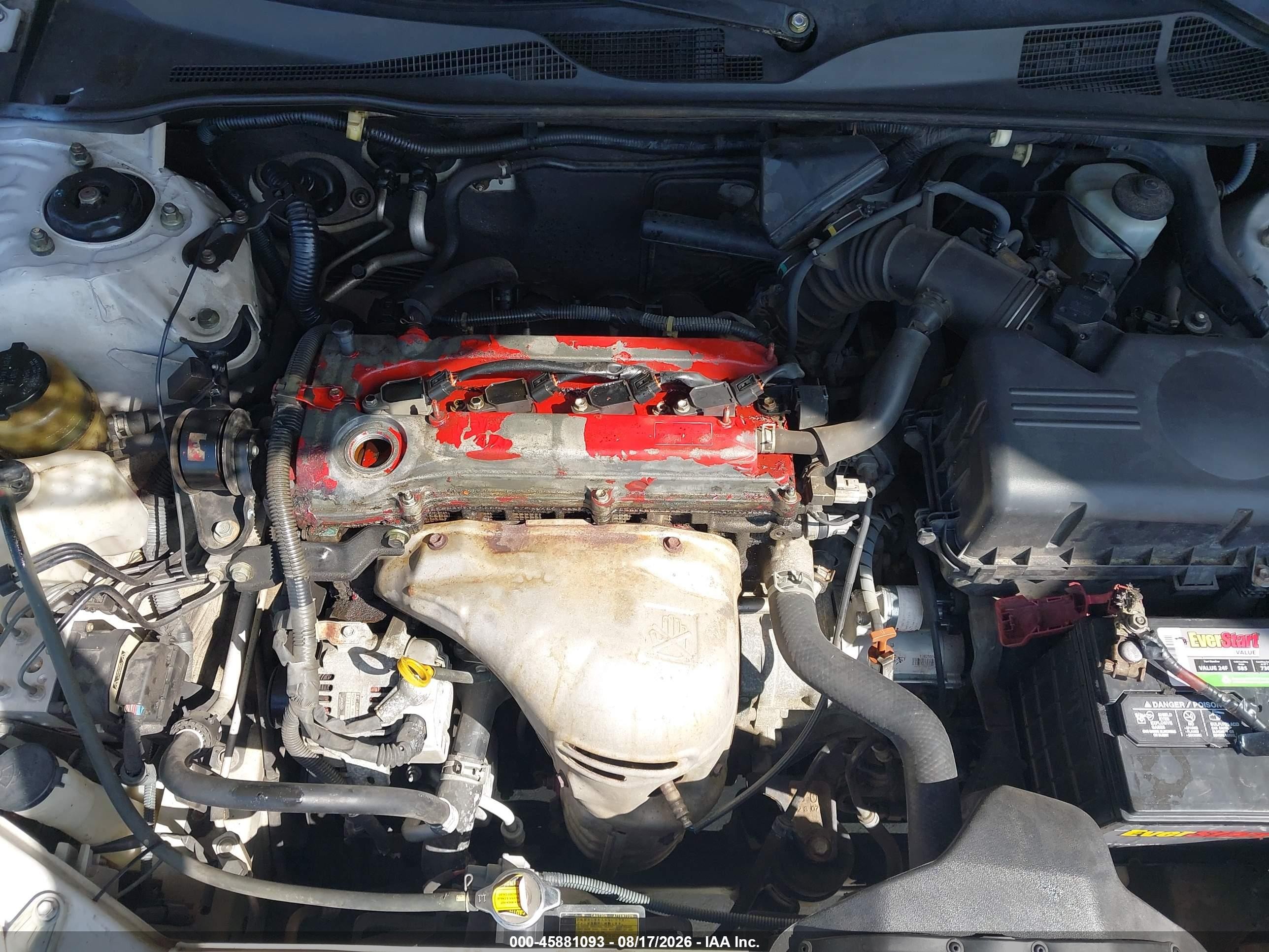 2002 Toyota Camry Le White vin: 4T1BE32KX2U078089