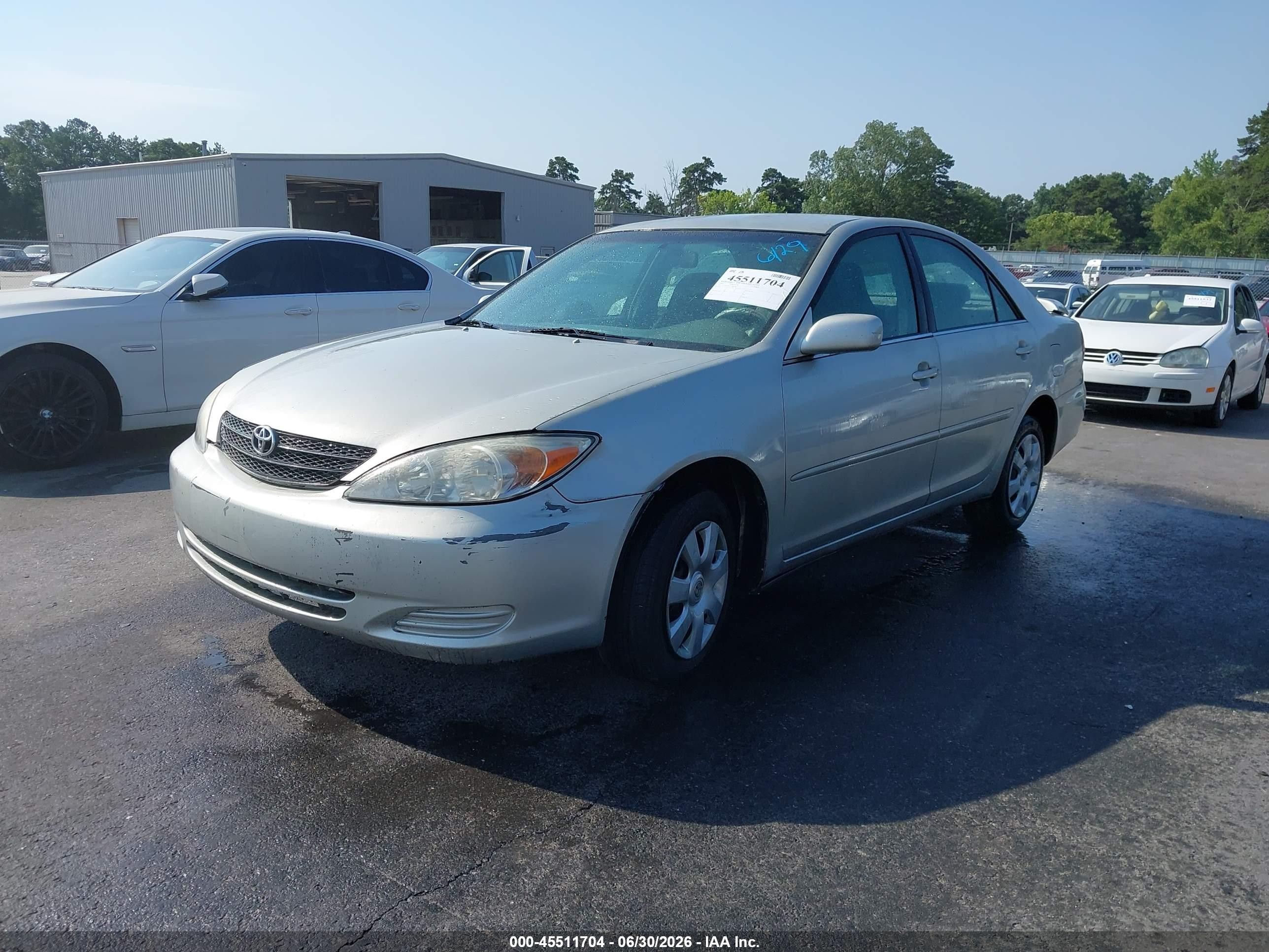 2002 Toyota Camry Le Silver vin: 4T1BE32KX2U087052