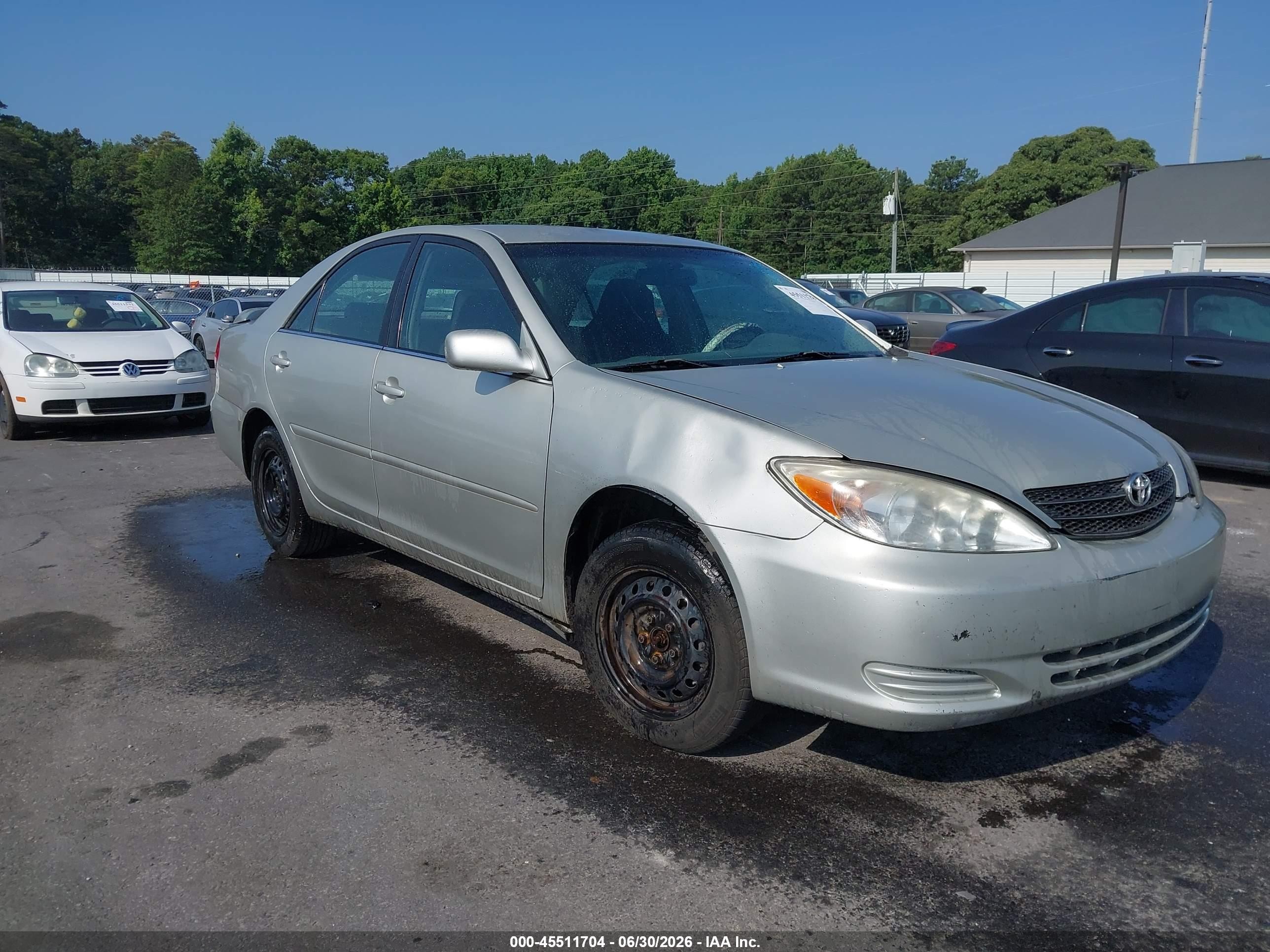 2002 Toyota Camry Le Silver vin: 4T1BE32KX2U087052