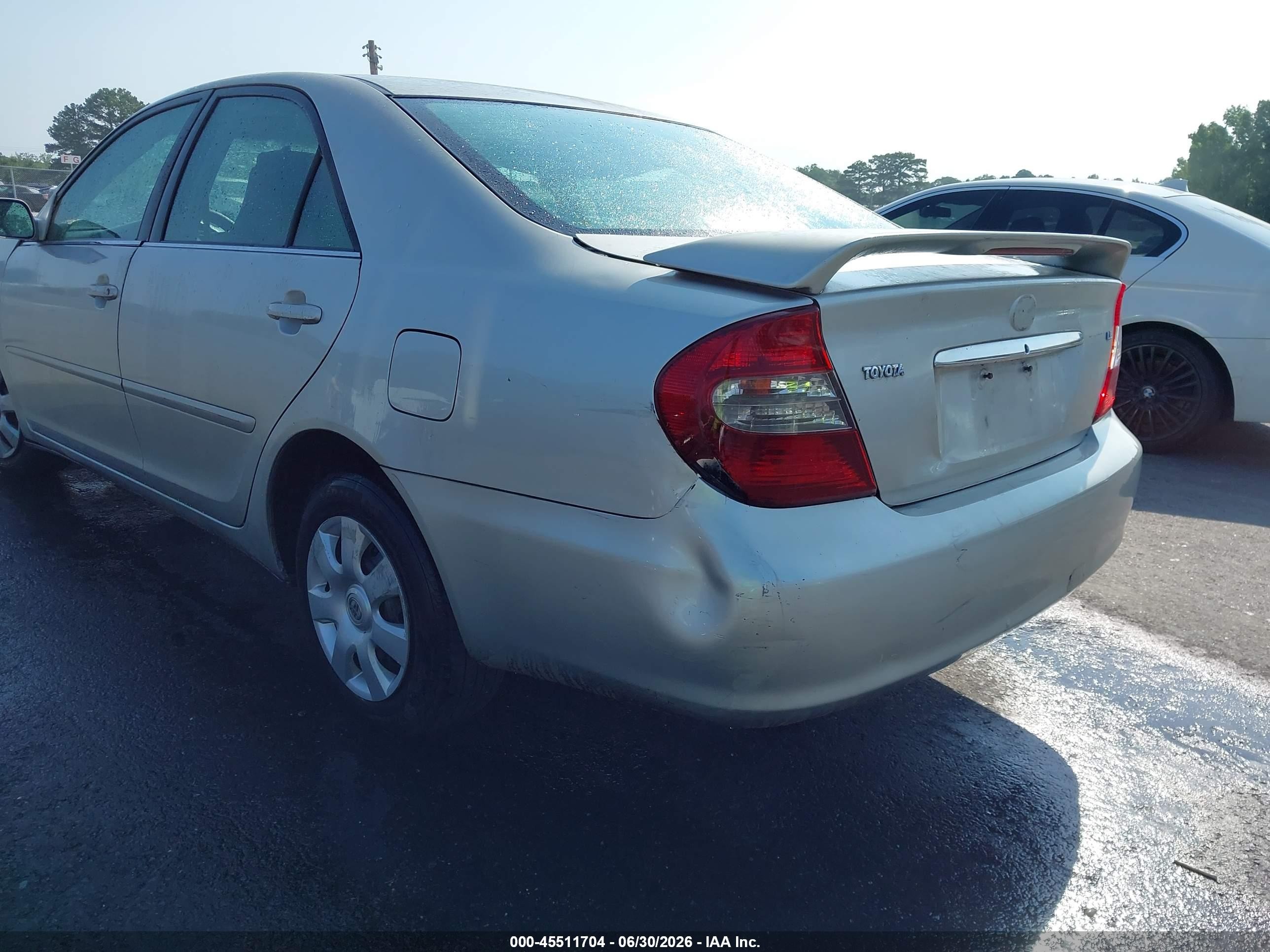 2002 Toyota Camry Le Silver vin: 4T1BE32KX2U087052