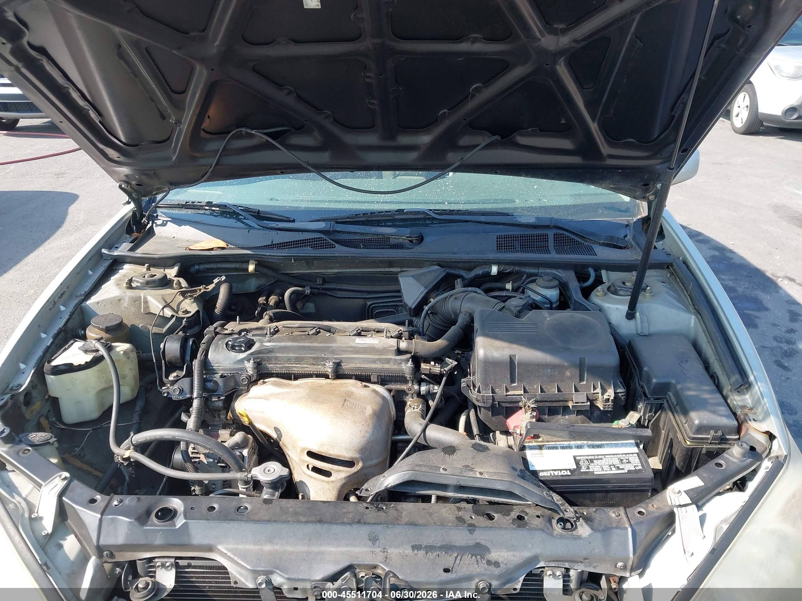 2002 Toyota Camry Le Silver vin: 4T1BE32KX2U087052