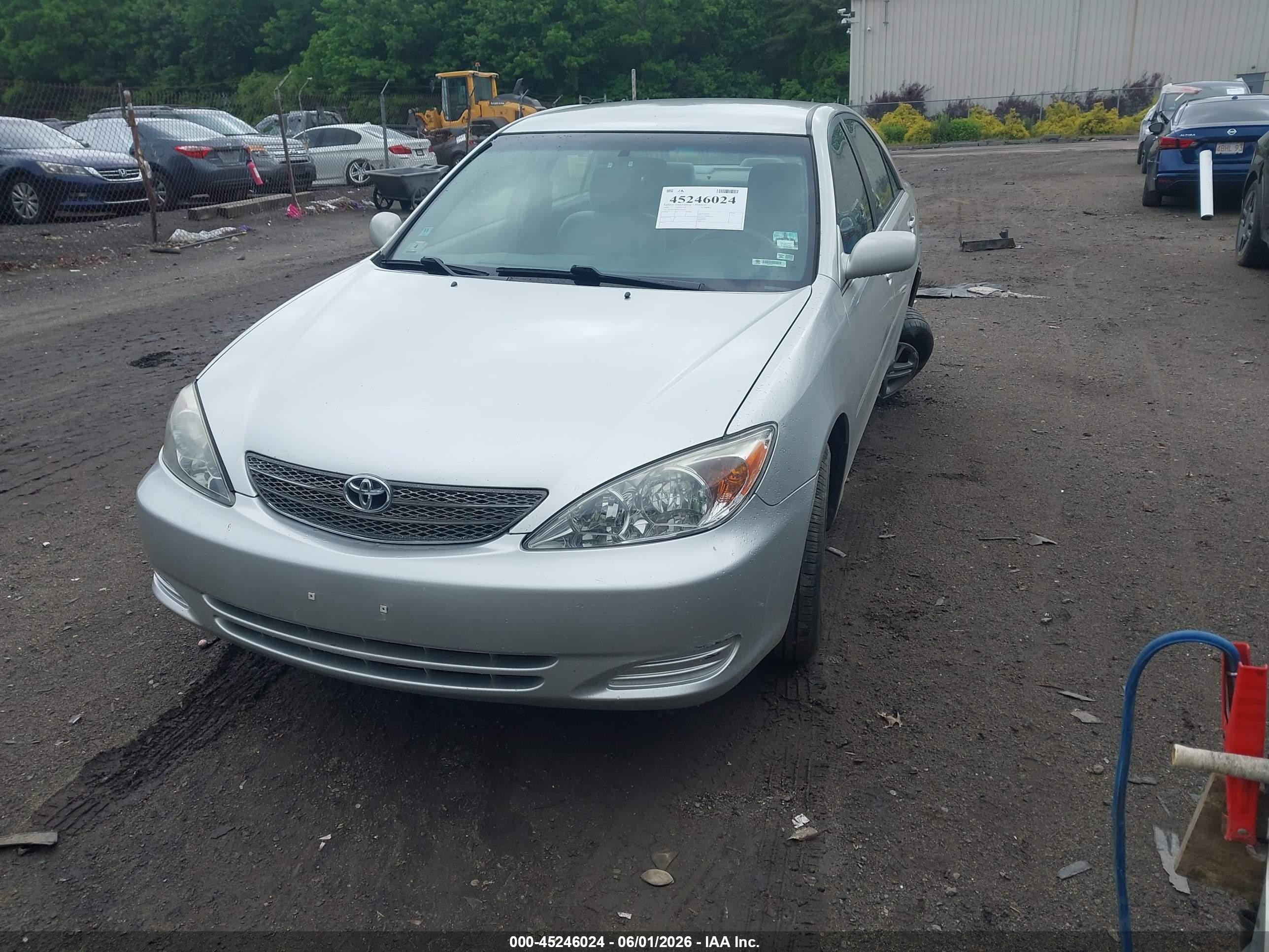 2002 Toyota Camry Le Серебряный vin: 4T1BE32KX2U096723
