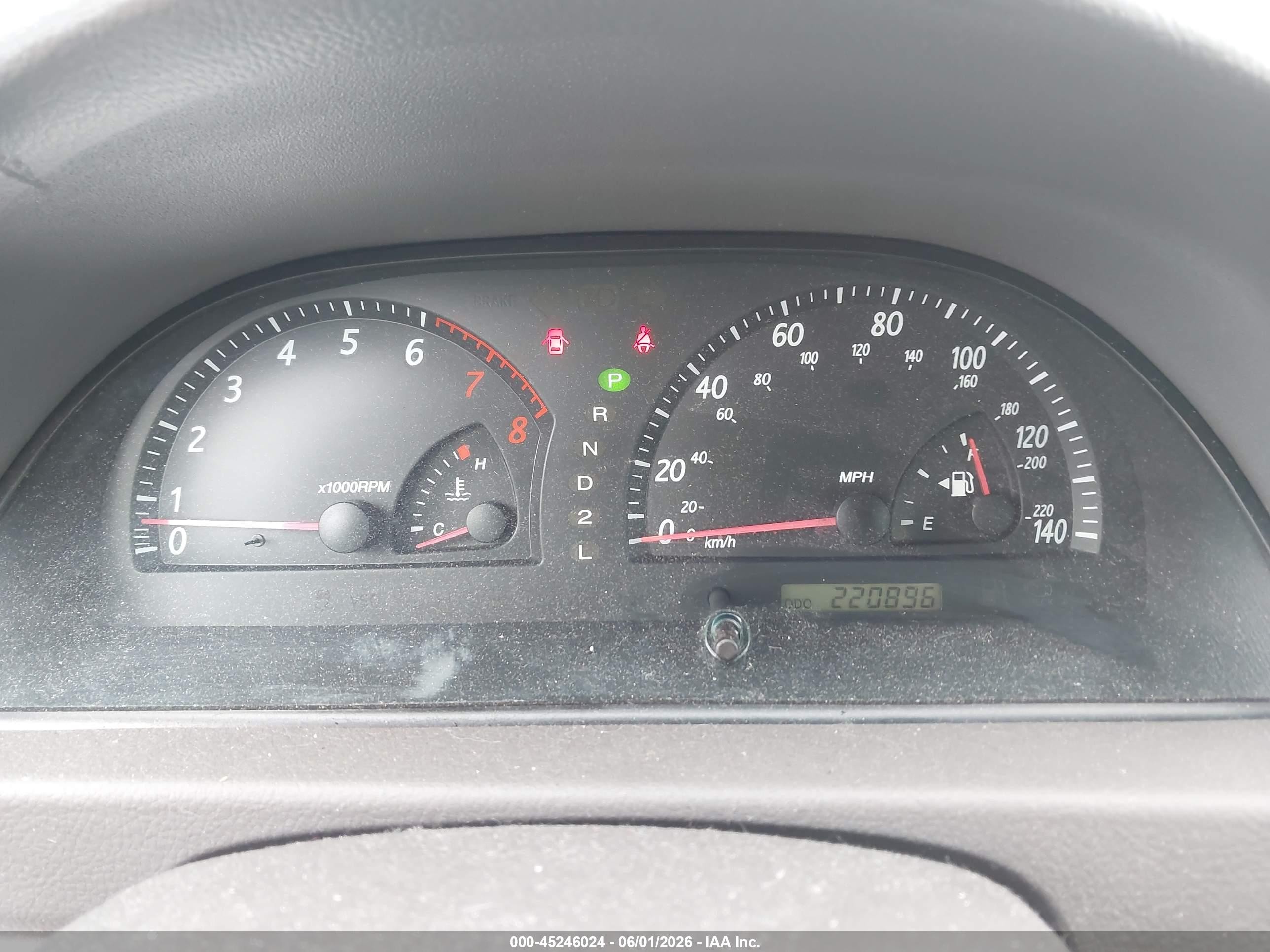 2002 Toyota Camry Le Серебряный vin: 4T1BE32KX2U096723