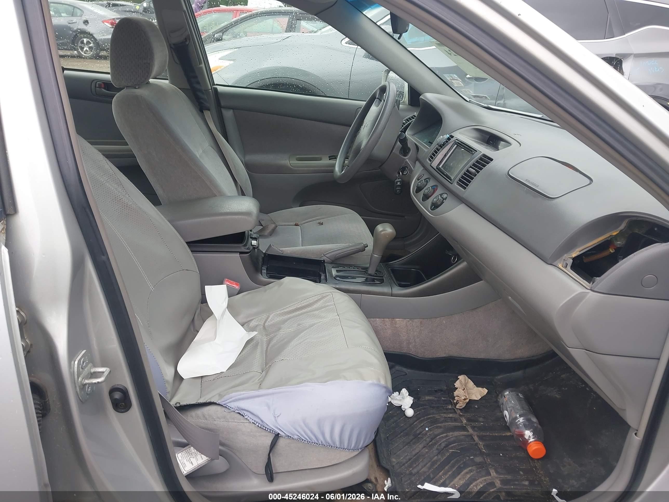 2002 Toyota Camry Le Серебряный vin: 4T1BE32KX2U096723