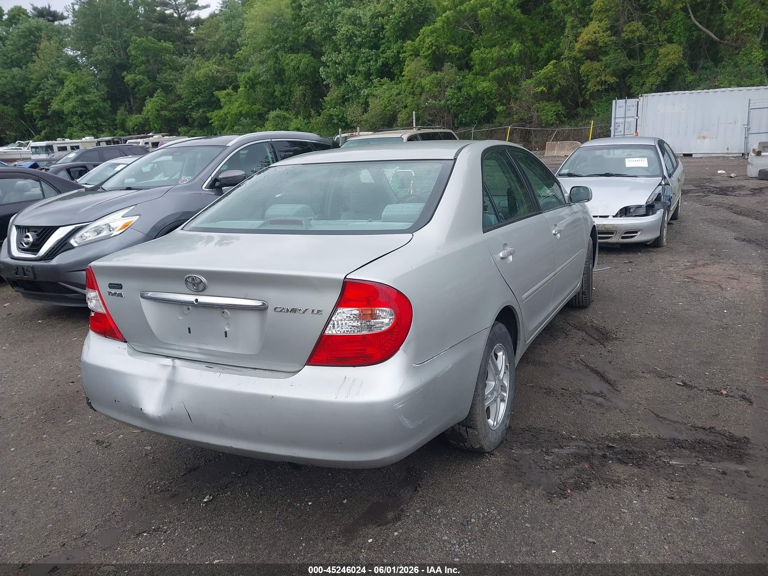 2002 Toyota Camry Le Серебряный vin: 4T1BE32KX2U096723