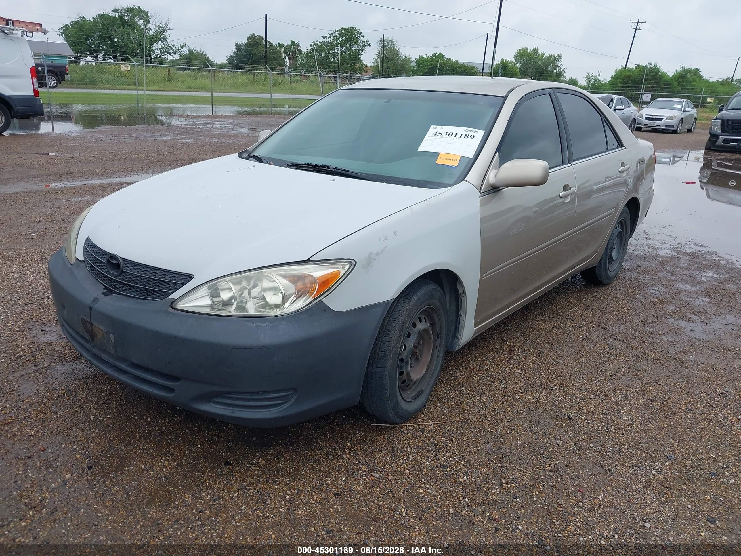 2002 Toyota Camry Le Brown vin: 4T1BE32KX2U510373
