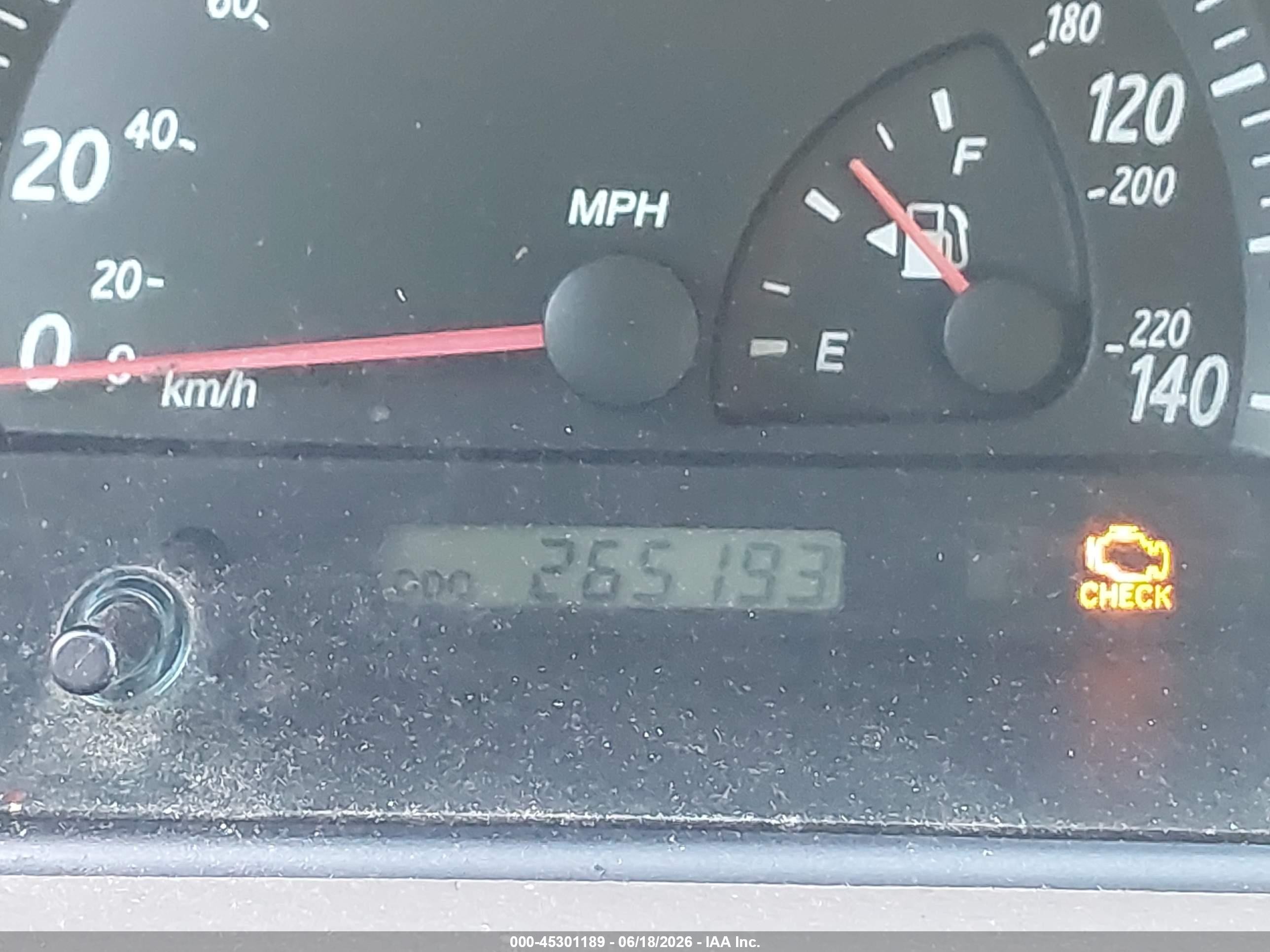 2002 Toyota Camry Le Brown vin: 4T1BE32KX2U510373