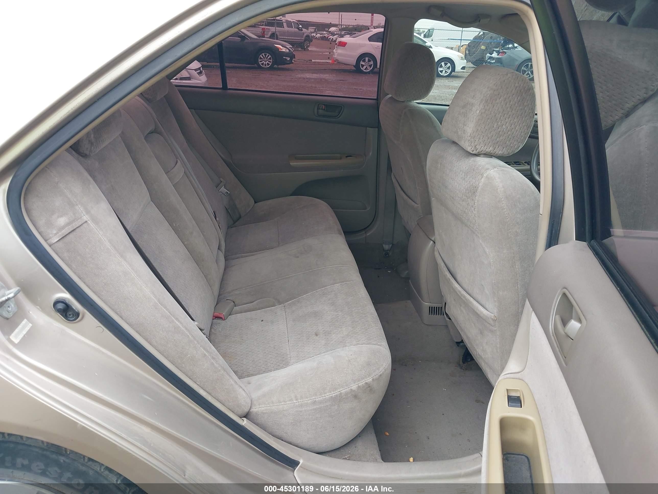 2002 Toyota Camry Le Brown vin: 4T1BE32KX2U510373