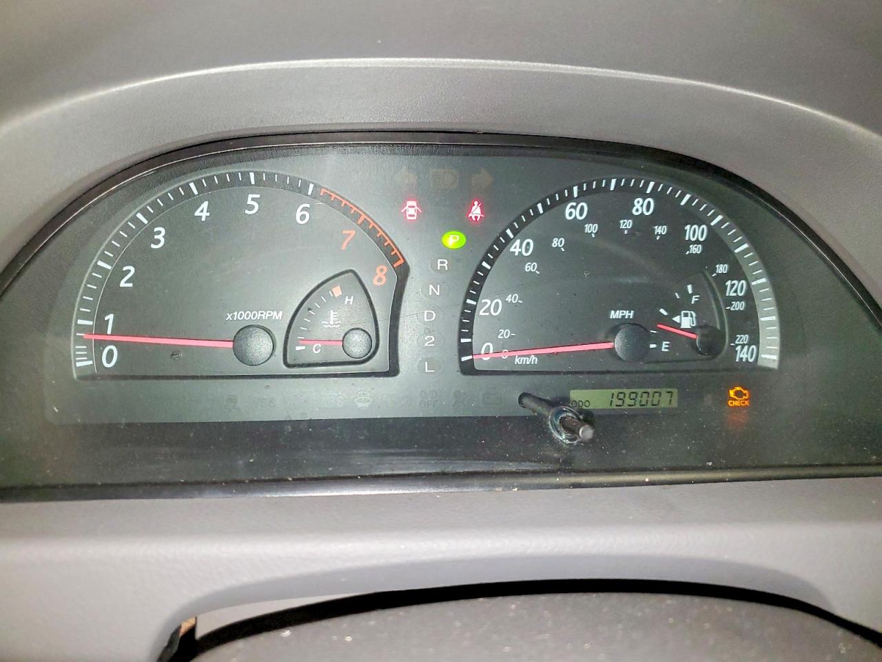 2002 Toyota Camry Xle Серебряный vin: 4T1BE32KX2U520384