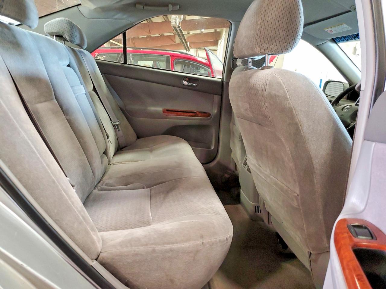2002 Toyota Camry Xle Серебряный vin: 4T1BE32KX2U520384