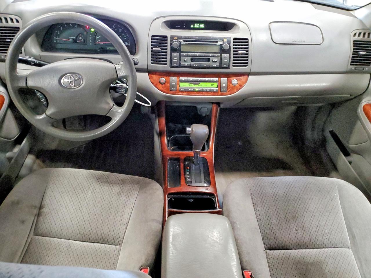2002 Toyota Camry Xle Серебряный vin: 4T1BE32KX2U520384