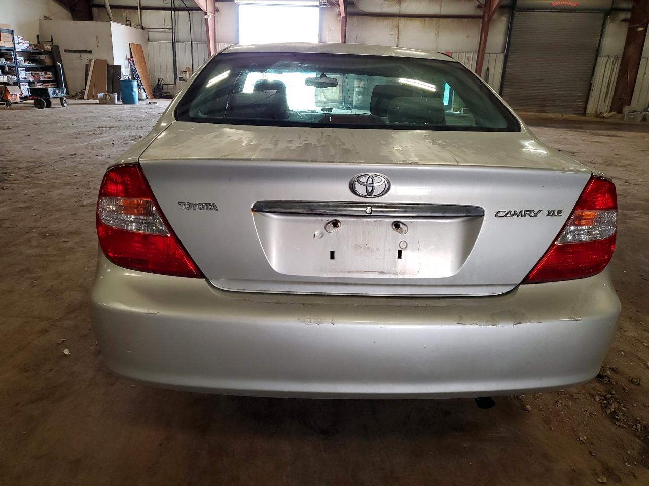 2002 Toyota Camry Xle Серебряный vin: 4T1BE32KX2U520384