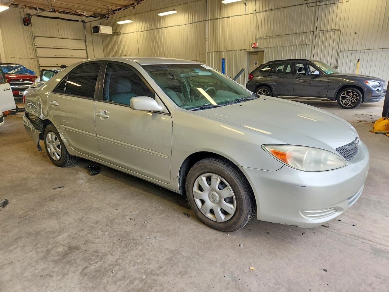 2002 Toyota Camry Le Silver vin: 4T1BE32KX2U532051