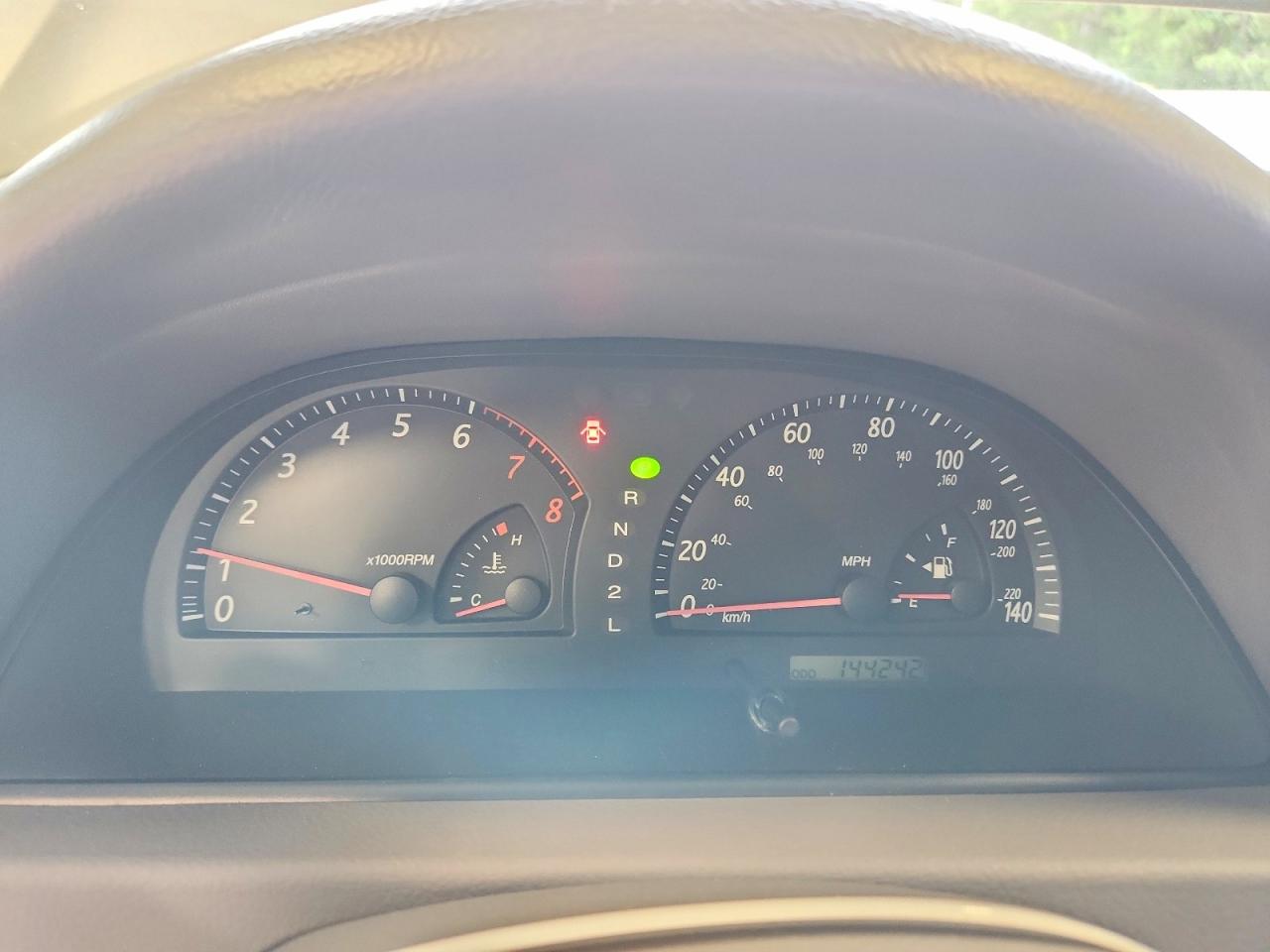 2002 Toyota Camry Le Silver vin: 4T1BE32KX2U532051