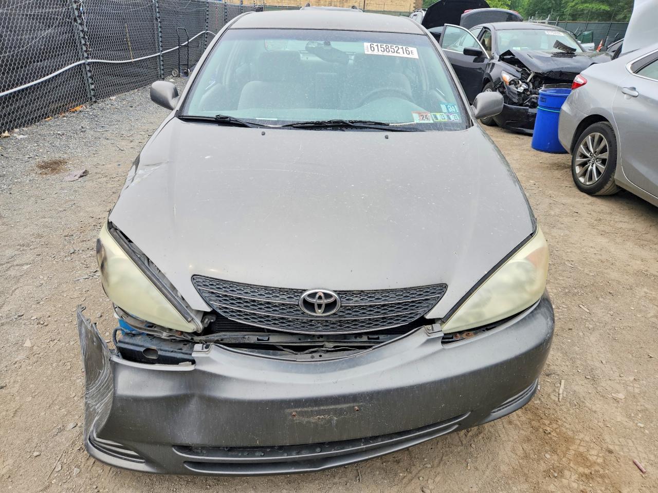 2002 Toyota Camry Xle Tan vin: 4T1BE32KX2U575594