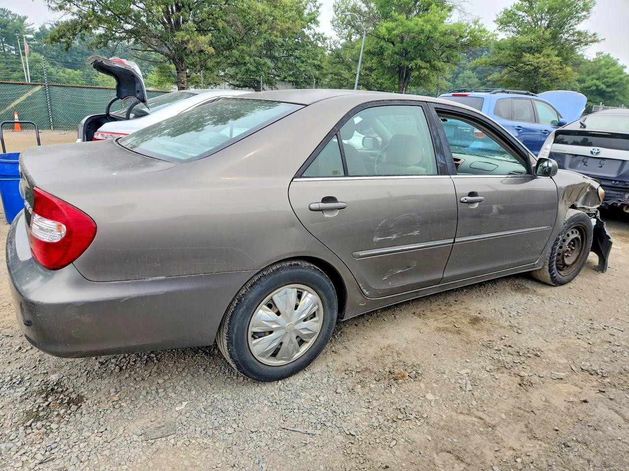 2002 Toyota Camry Xle Tan vin: 4T1BE32KX2U575594