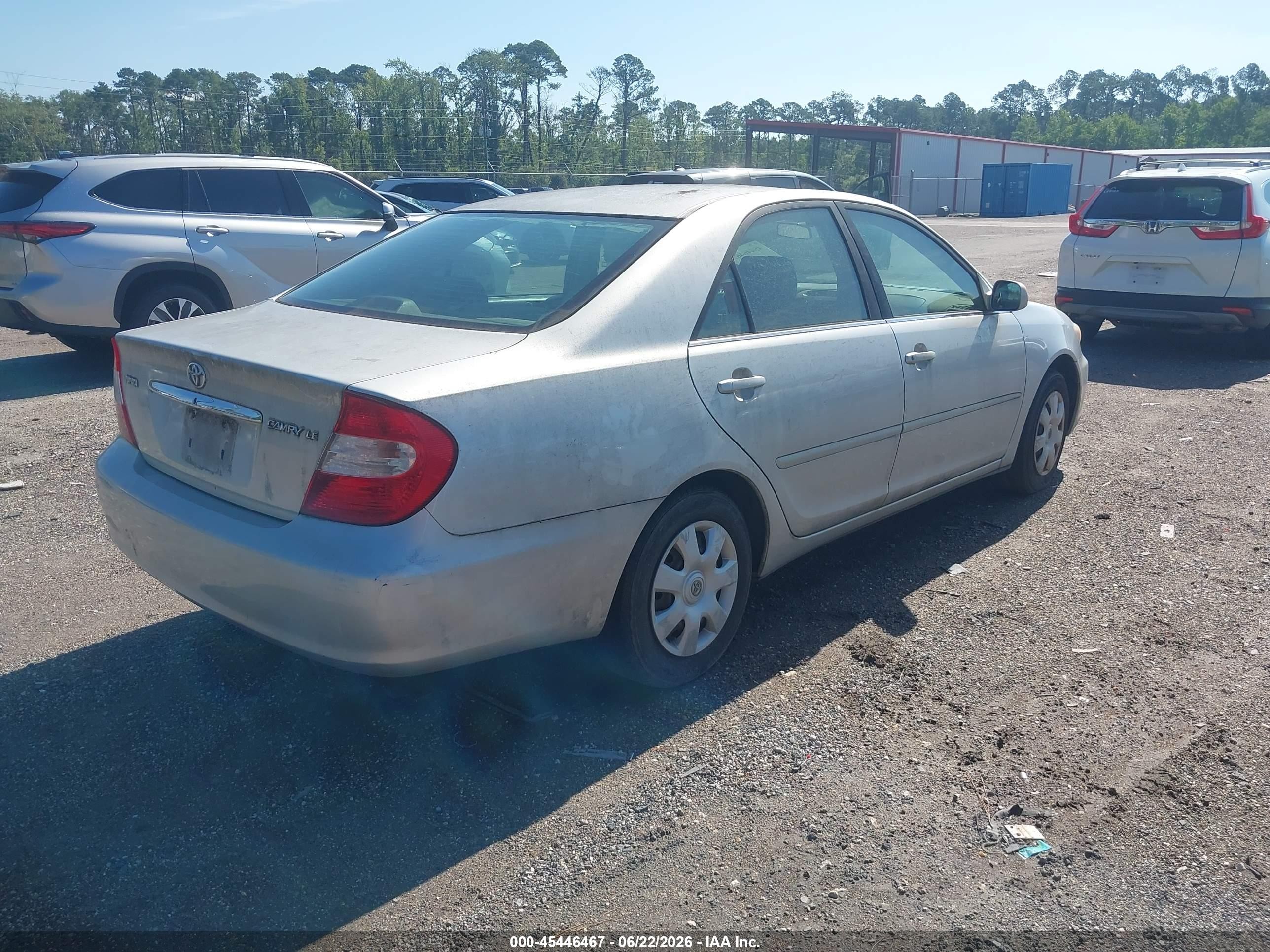 2002 Toyota Camry Le Silver vin: 4T1BE32KX2U587373
