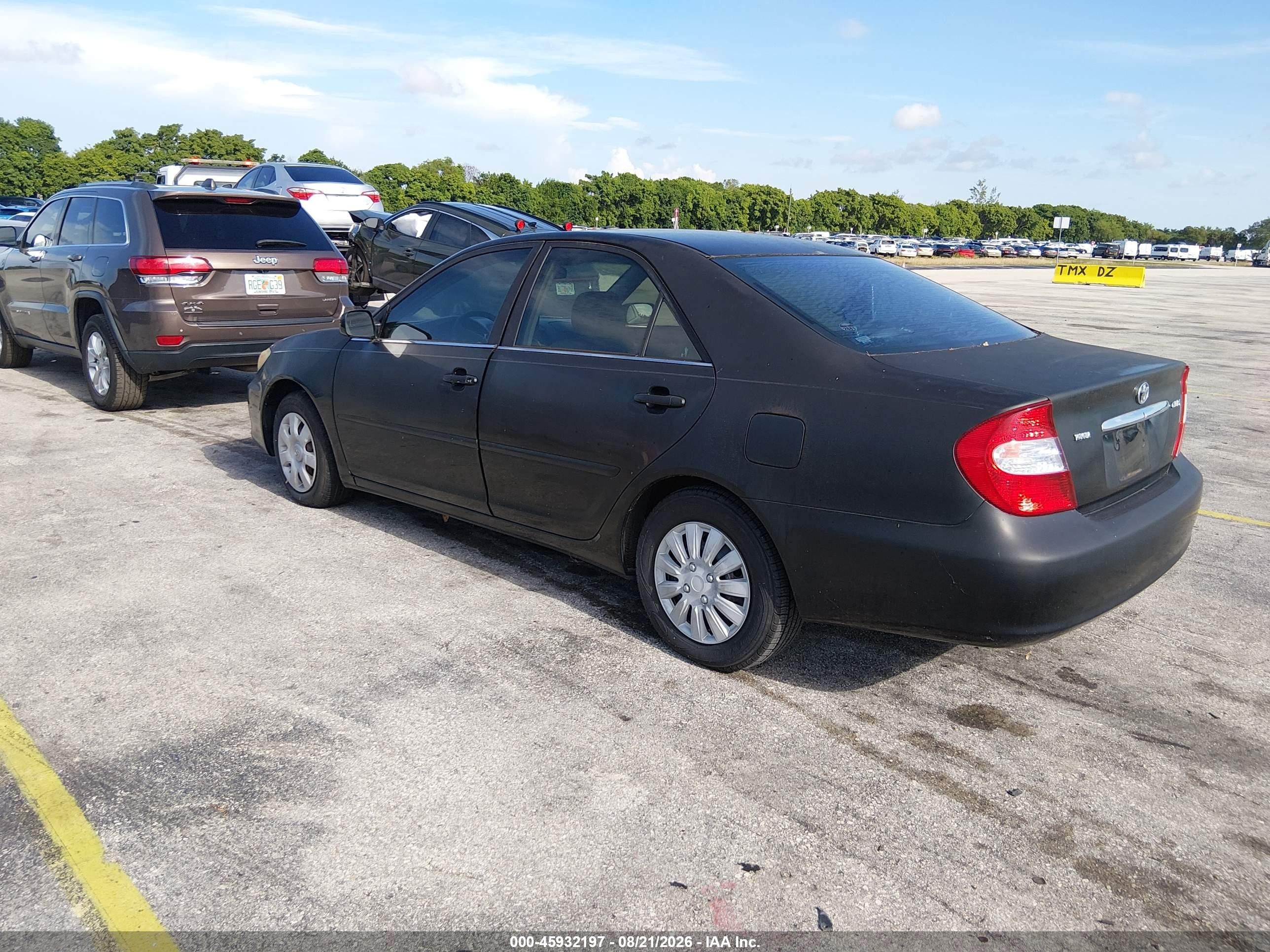 2002 Toyota Camry Le Black vin: 4T1BE32KX2U614510