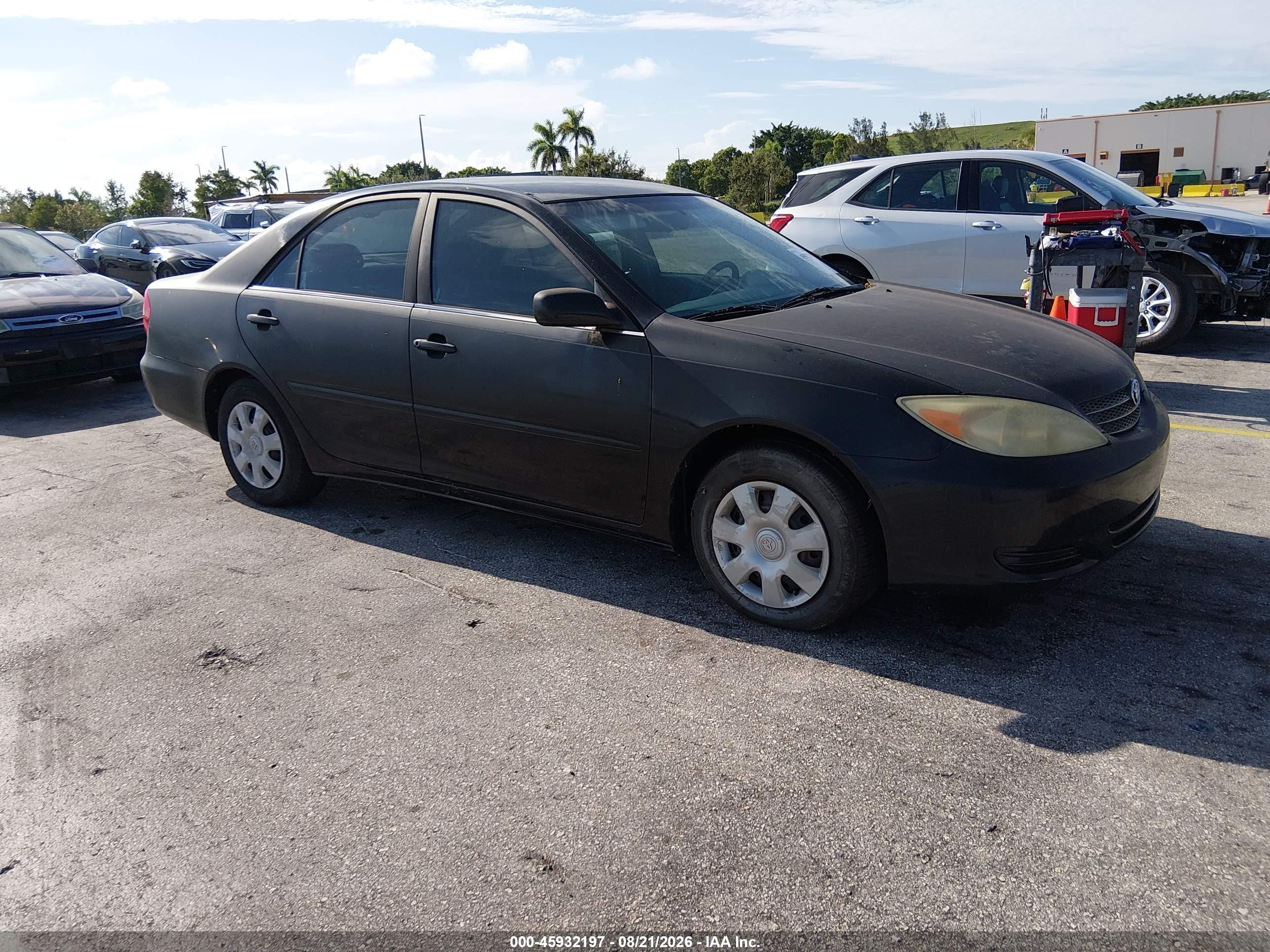2002 Toyota Camry Le Black vin: 4T1BE32KX2U614510