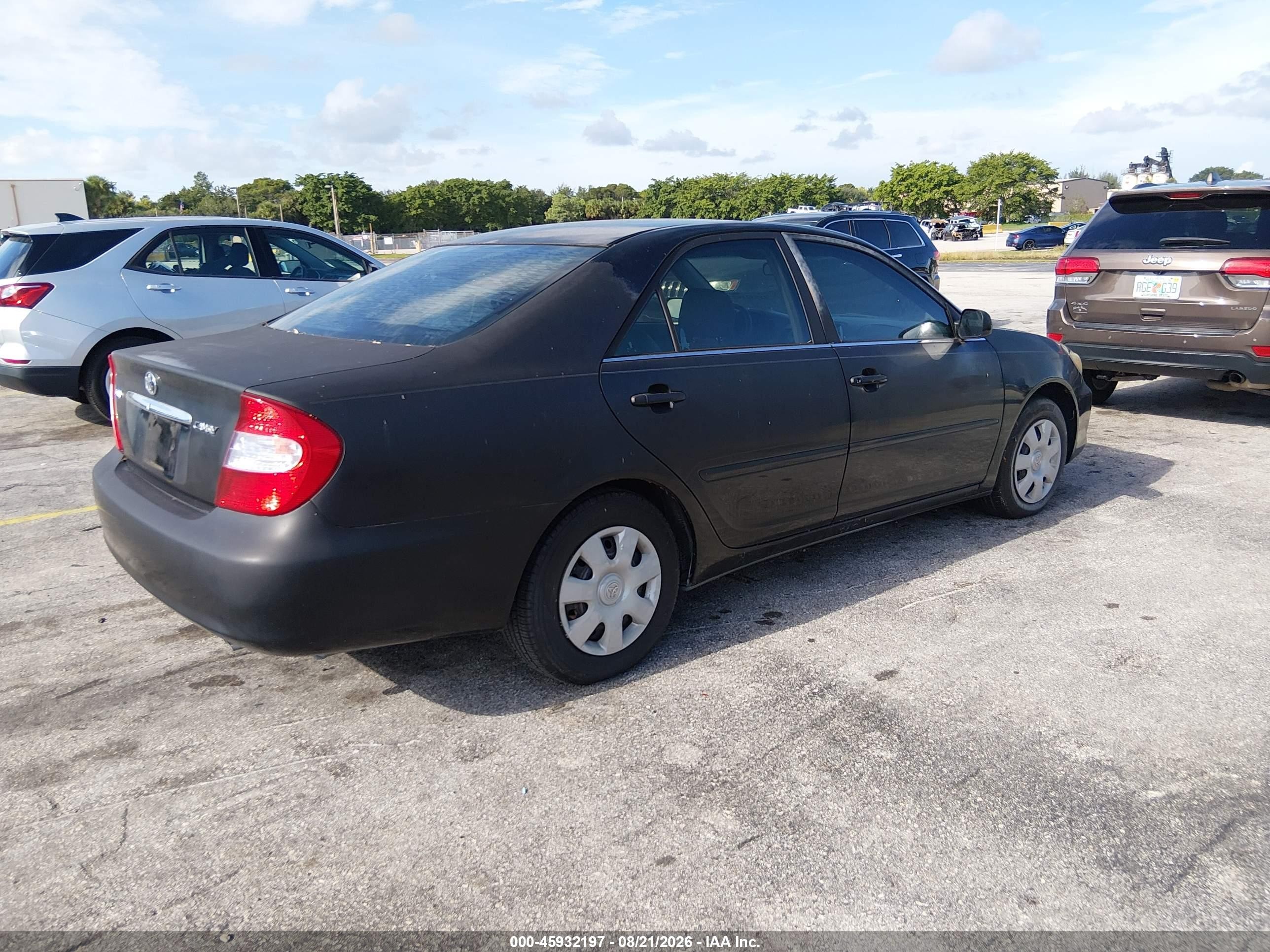 2002 Toyota Camry Le Black vin: 4T1BE32KX2U614510