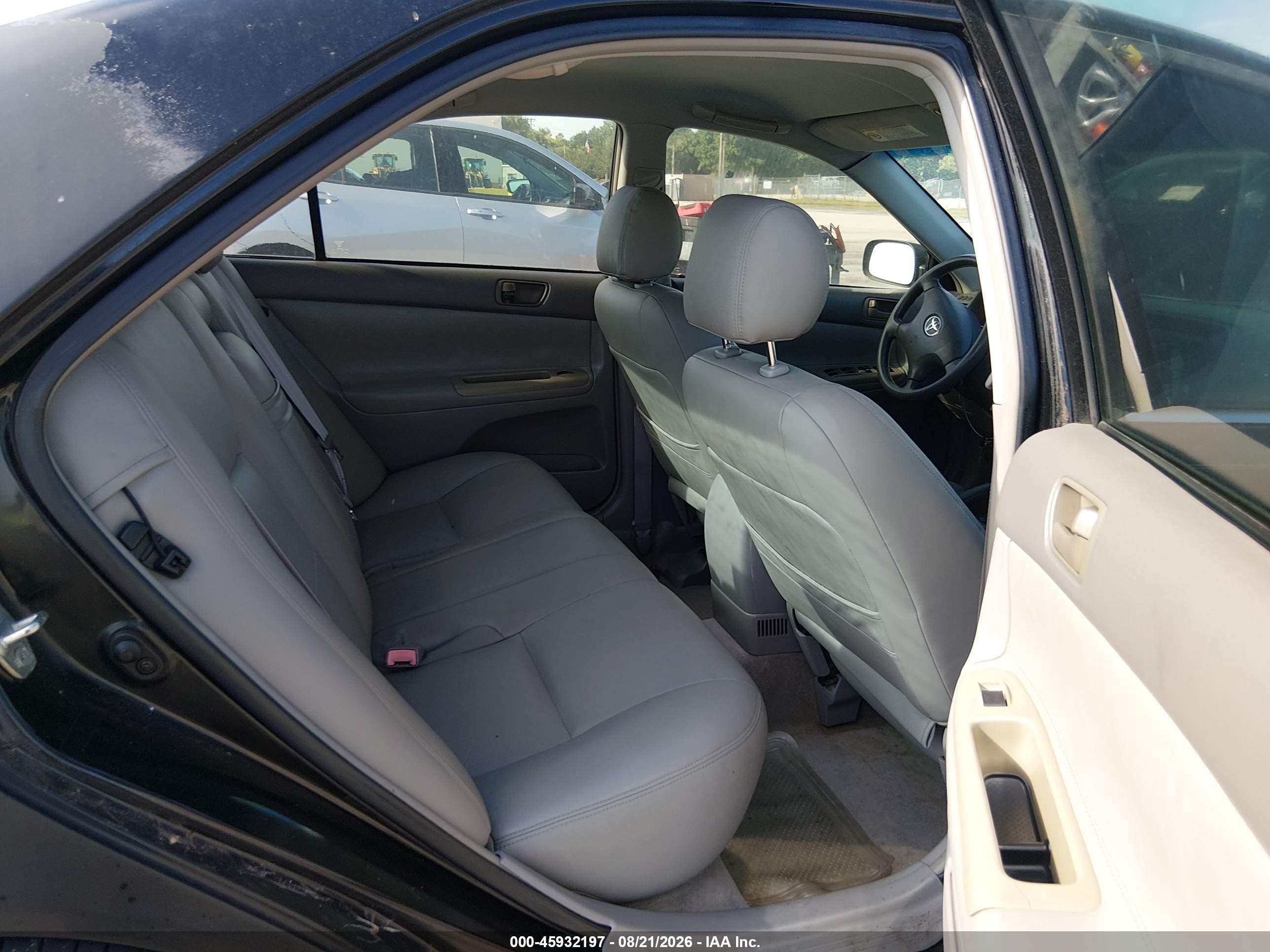 2002 Toyota Camry Le Black vin: 4T1BE32KX2U614510
