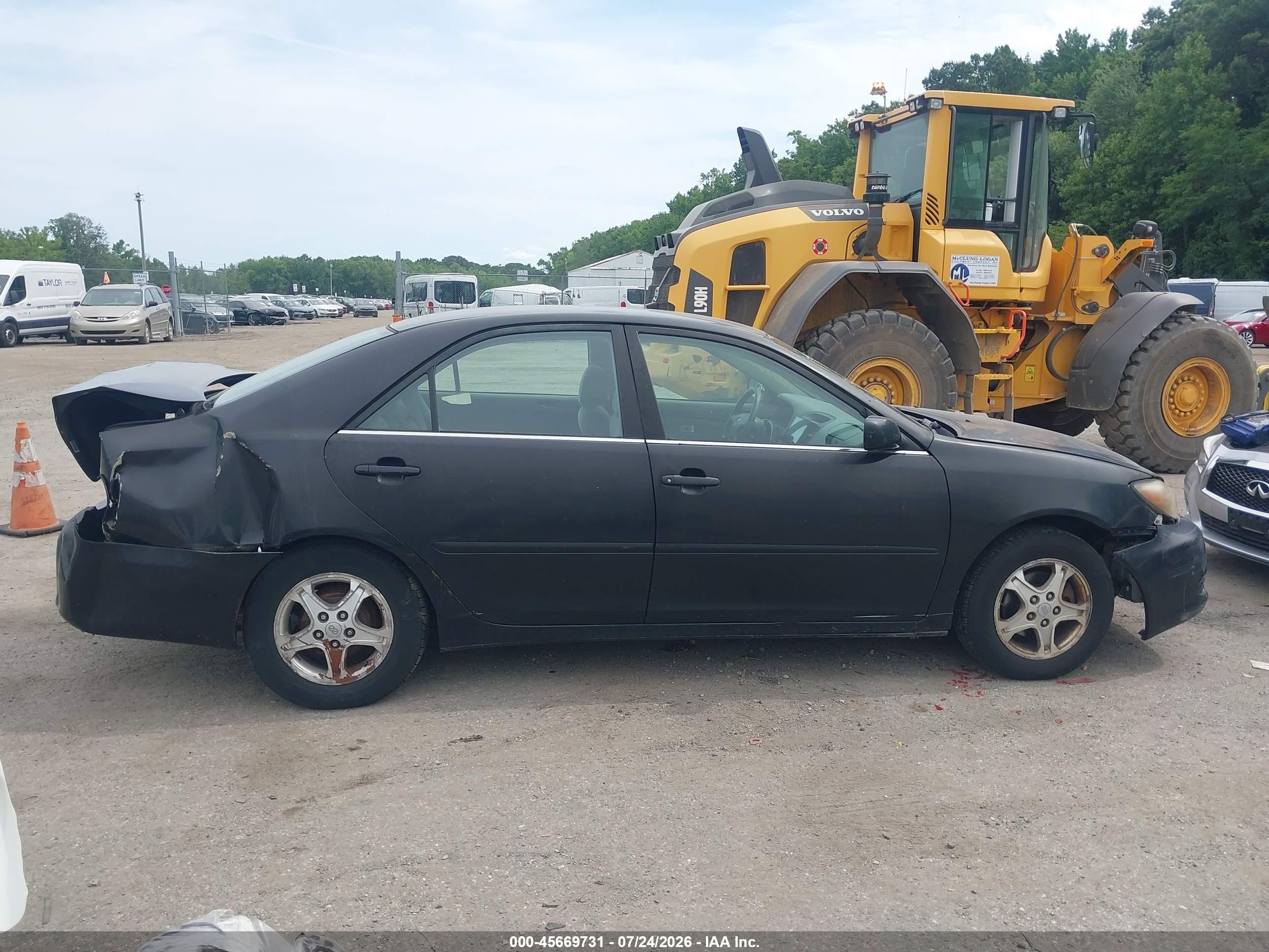 2003 Toyota Camry Le Blue vin: 4T1BE32KX3U139278