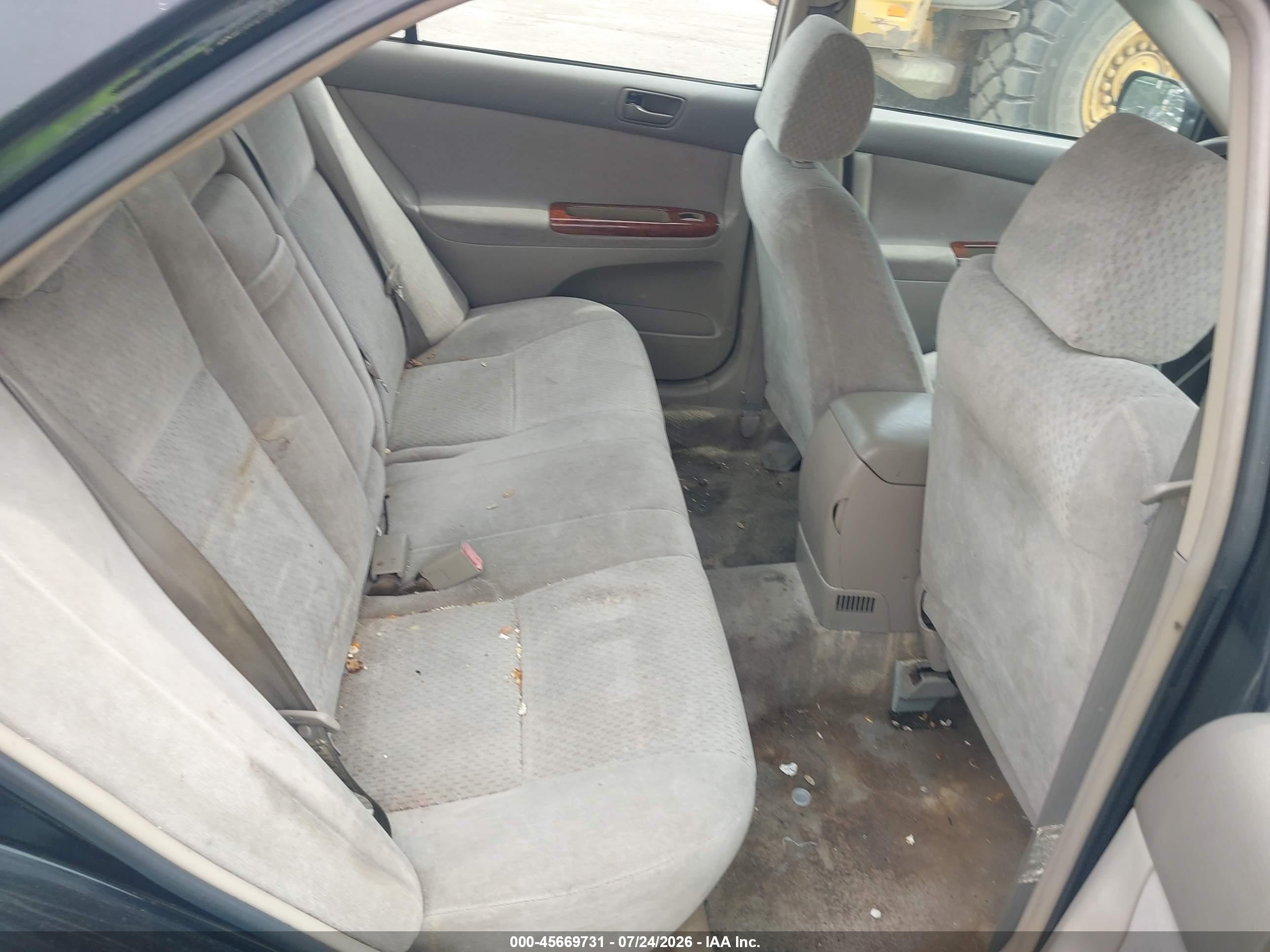 2003 Toyota Camry Le Blue vin: 4T1BE32KX3U139278