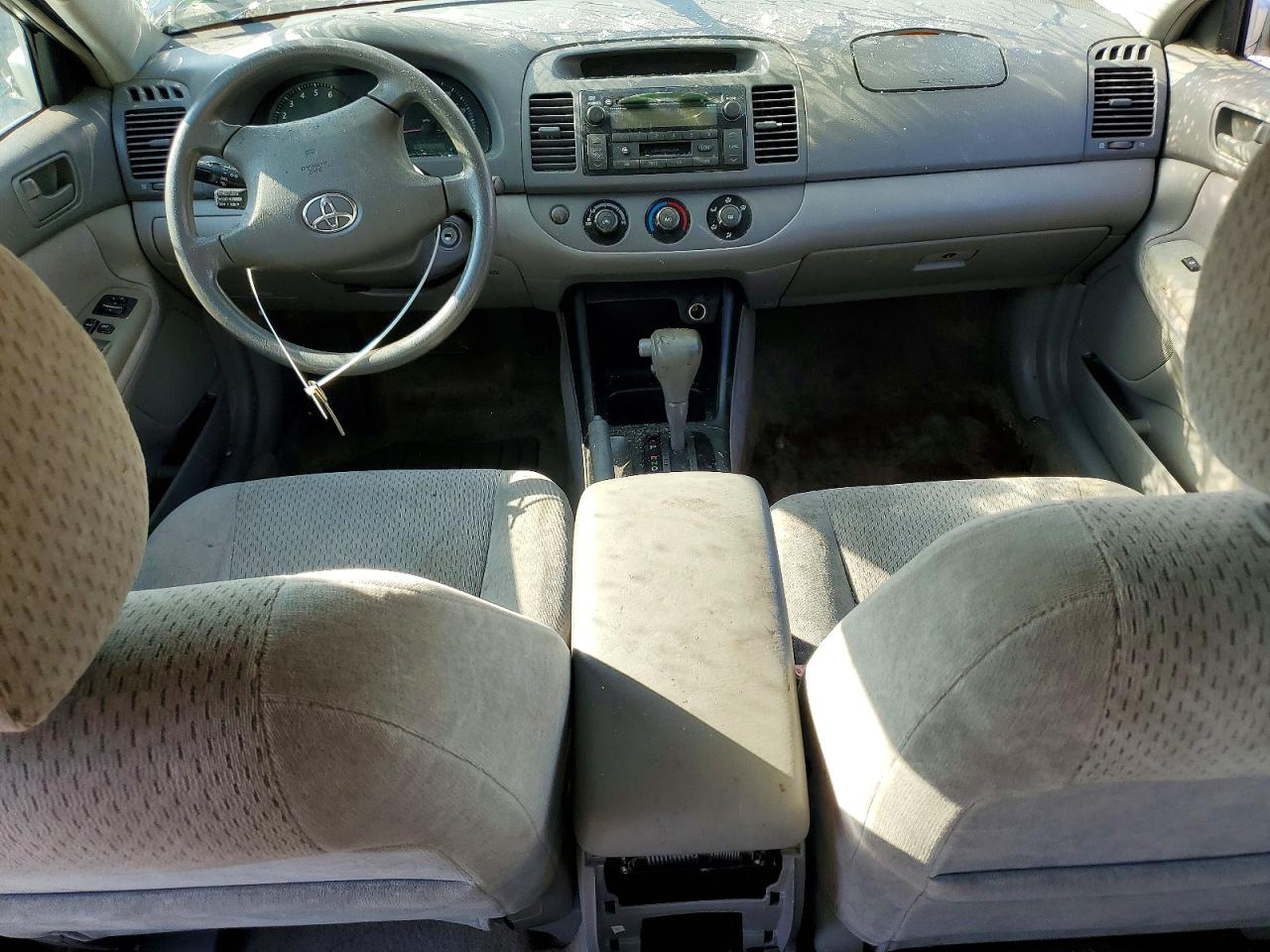 2003 Toyota Camry Le Silver vin: 4T1BE32KX3U140267