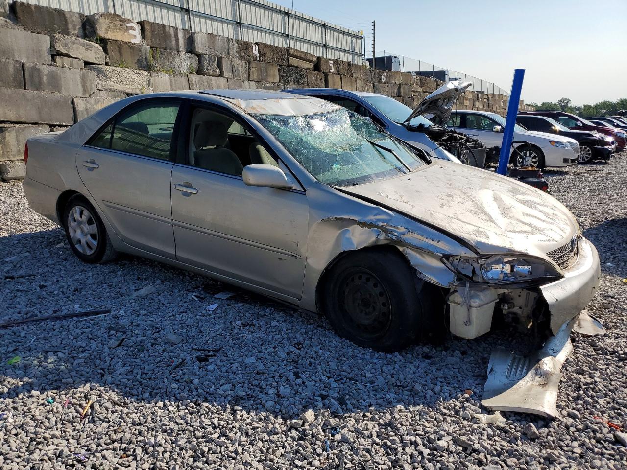 2003 Toyota Camry Le Silver vin: 4T1BE32KX3U140267