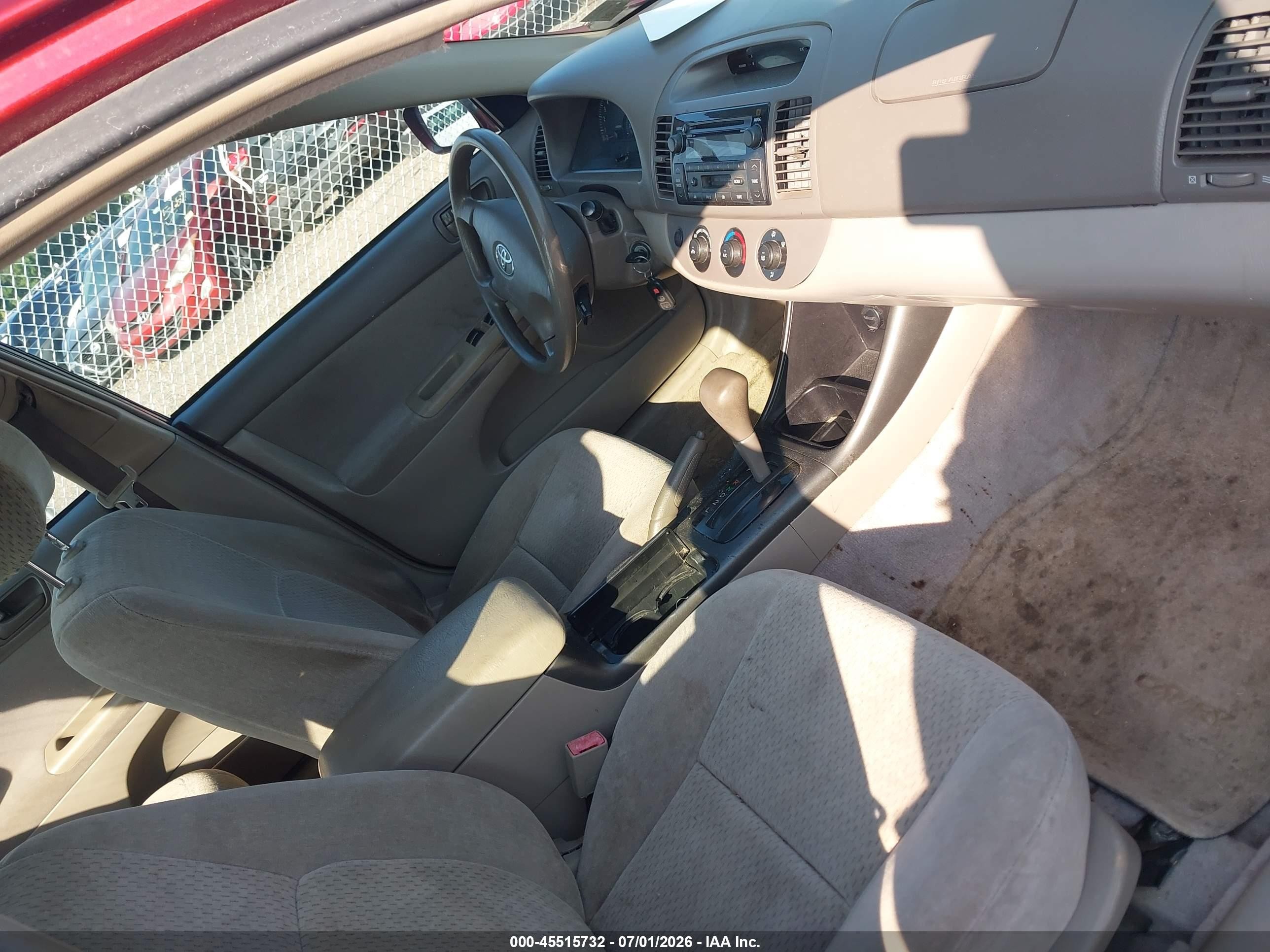 2003 Toyota Camry Le Burgundy vin: 4T1BE32KX3U174189