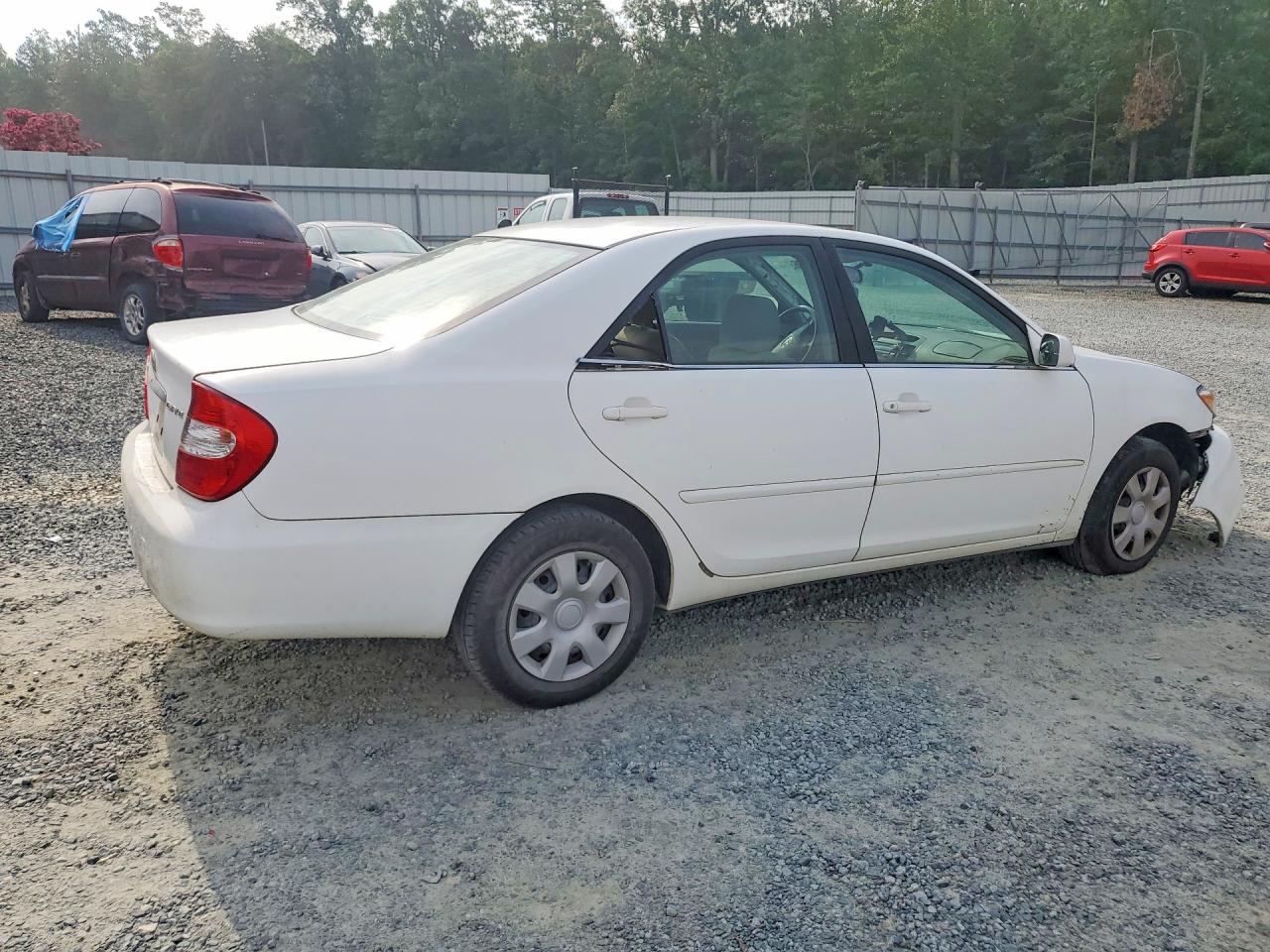 2003 Toyota Camry Le White vin: 4T1BE32KX3U176041