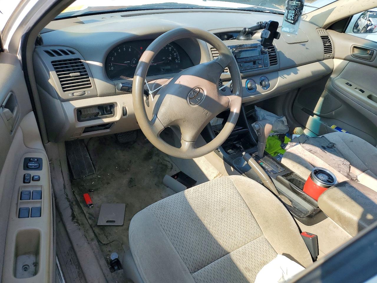 2003 Toyota Camry Le White vin: 4T1BE32KX3U176041