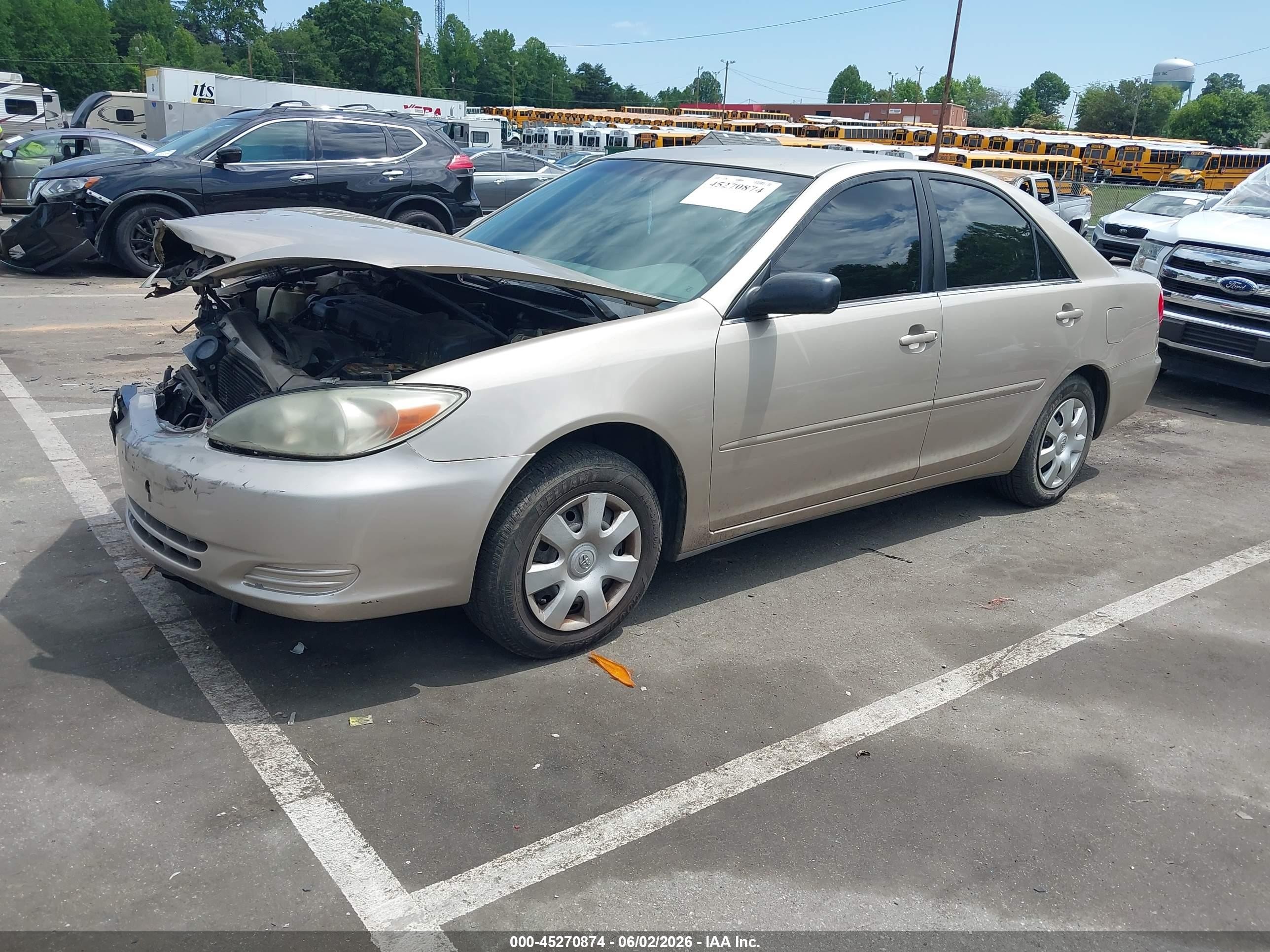 2003 Toyota Camry Le Gold vin: 4T1BE32KX3U213914