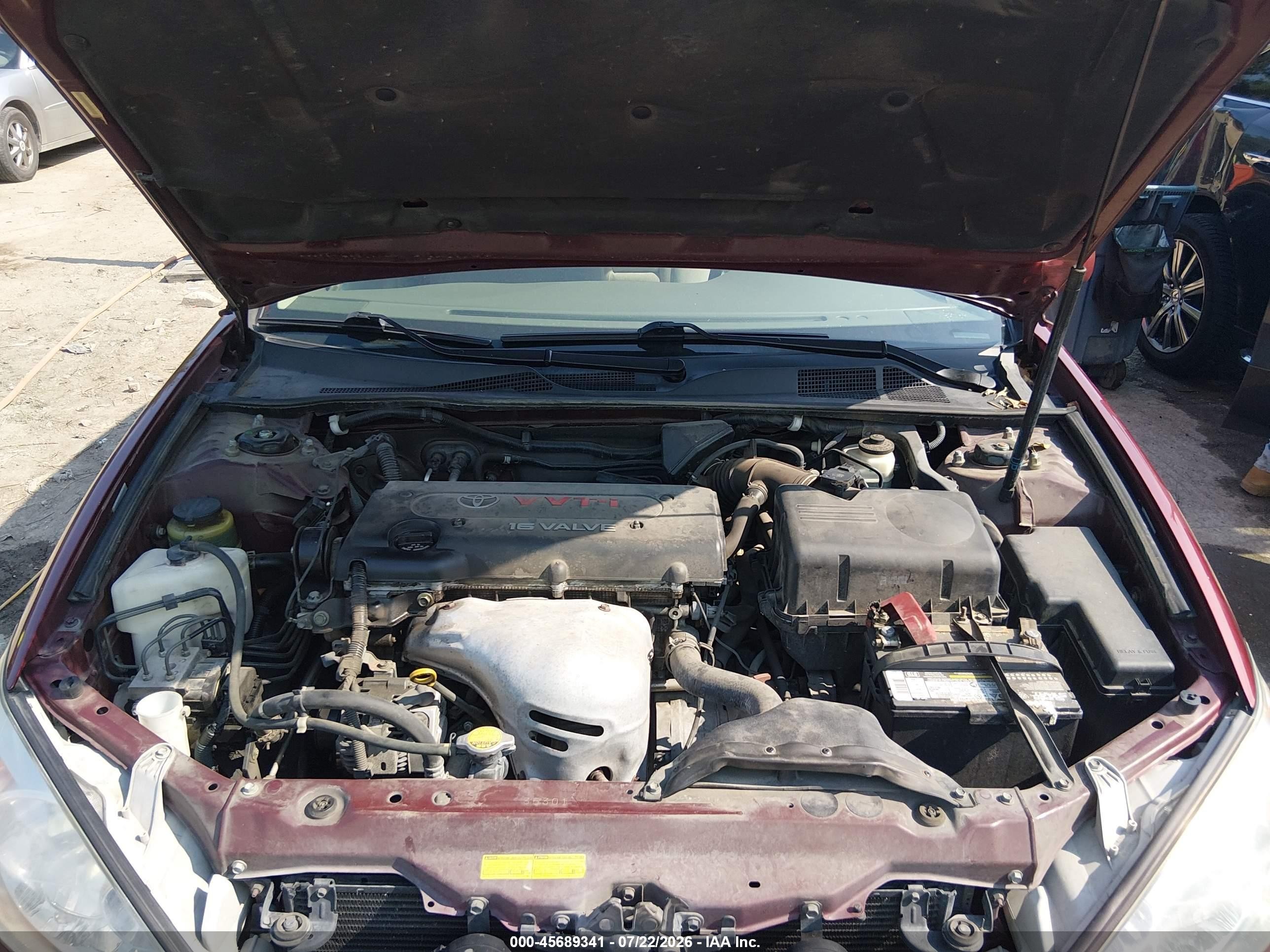 2003 Toyota Camry Le Red vin: 4T1BE32KX3U241941