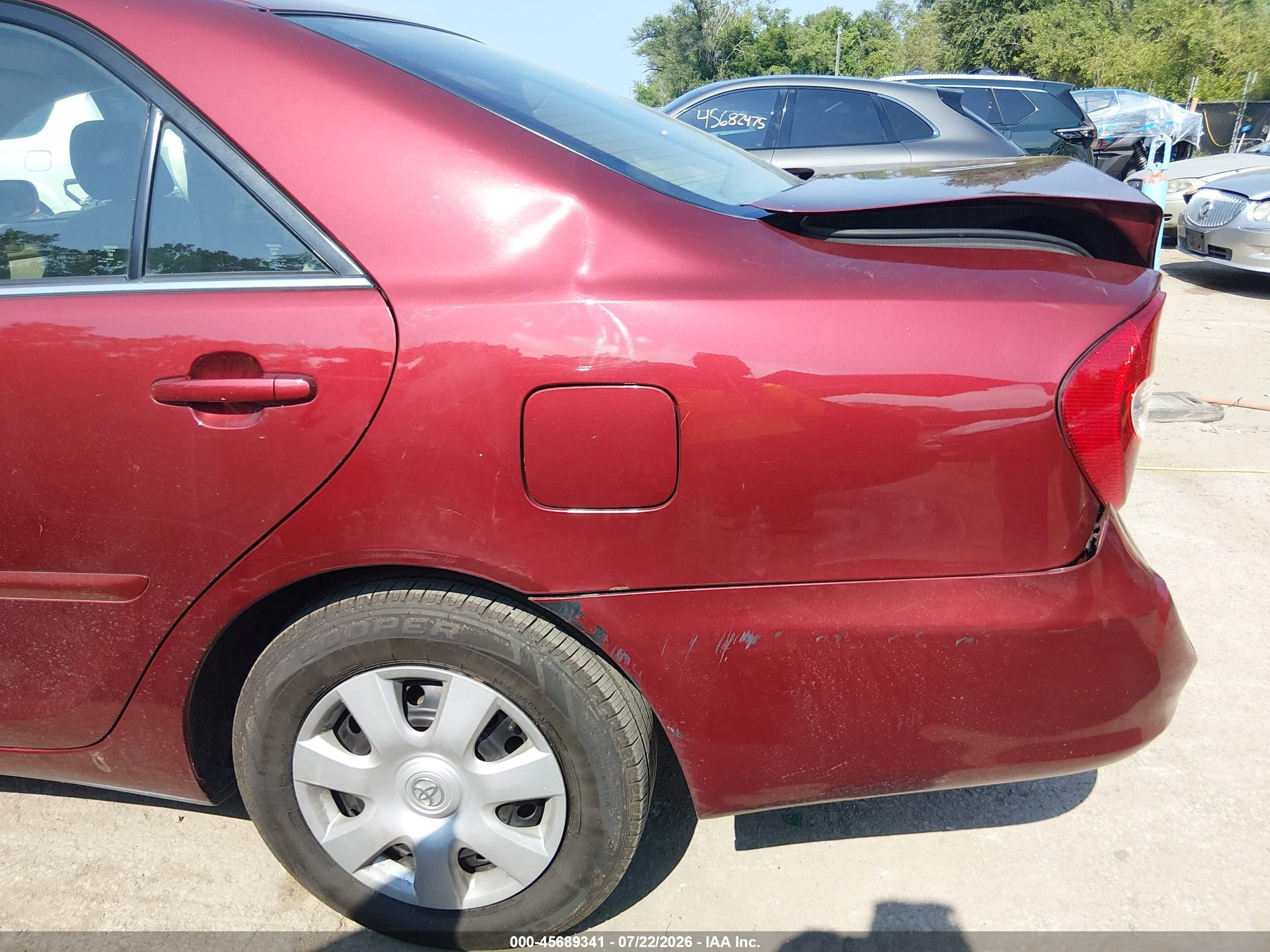 2003 Toyota Camry Le Red vin: 4T1BE32KX3U241941