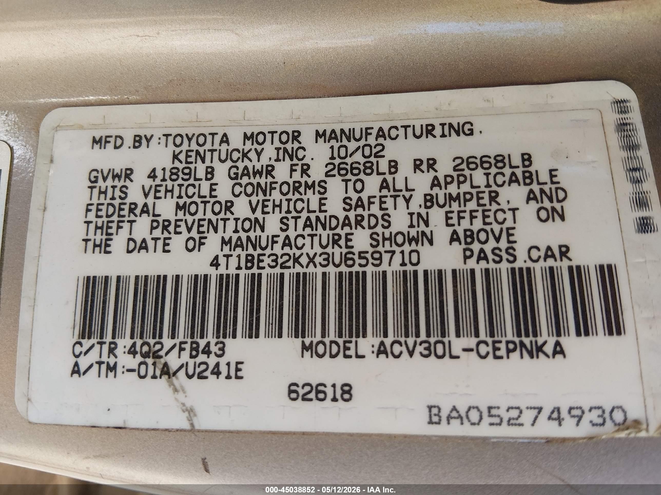 2003 Toyota Camry Le Tan vin: 4T1BE32KX3U659710