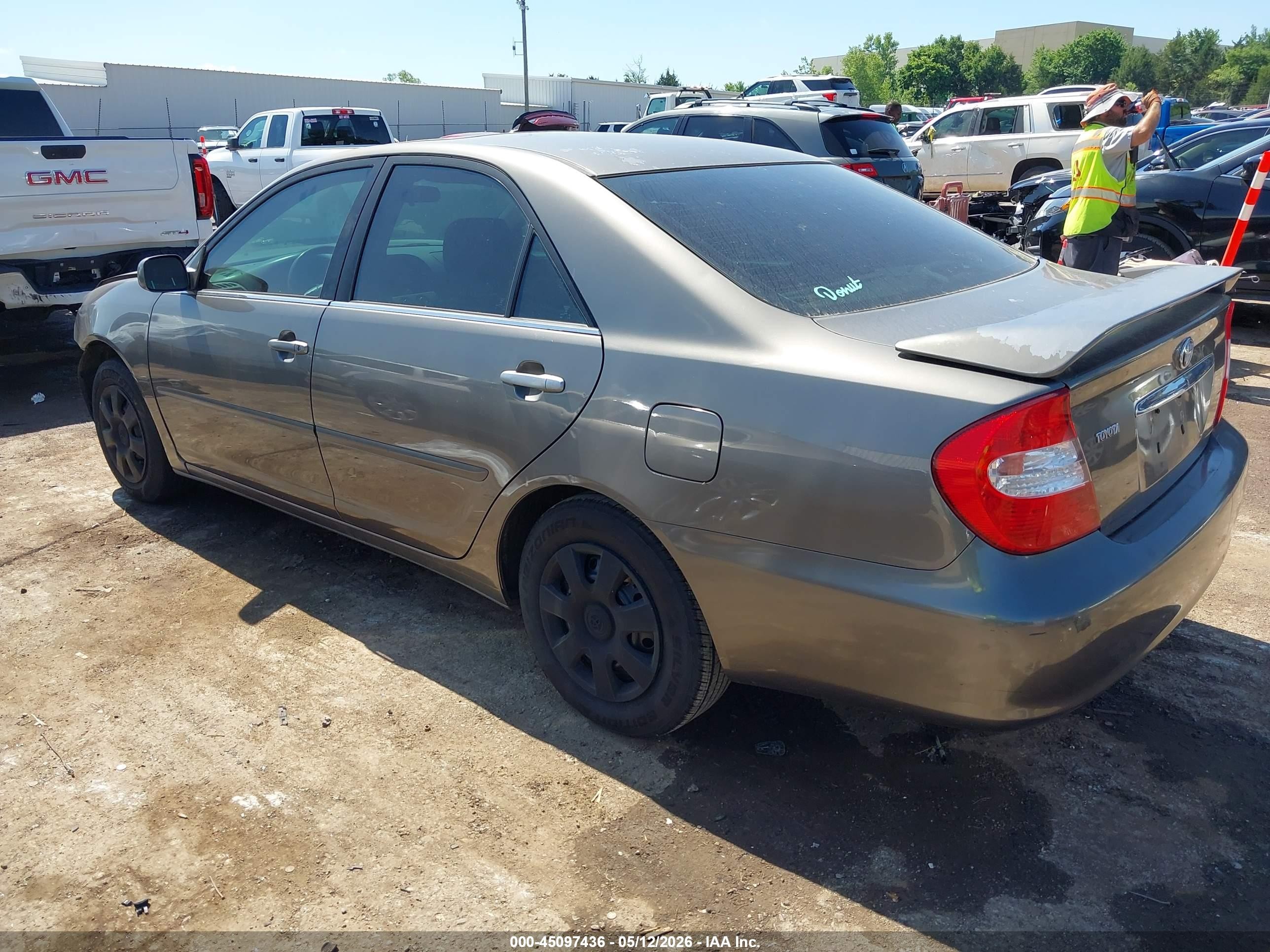 2003 Toyota Camry Le Gray vin: 4T1BE32KX3U678919