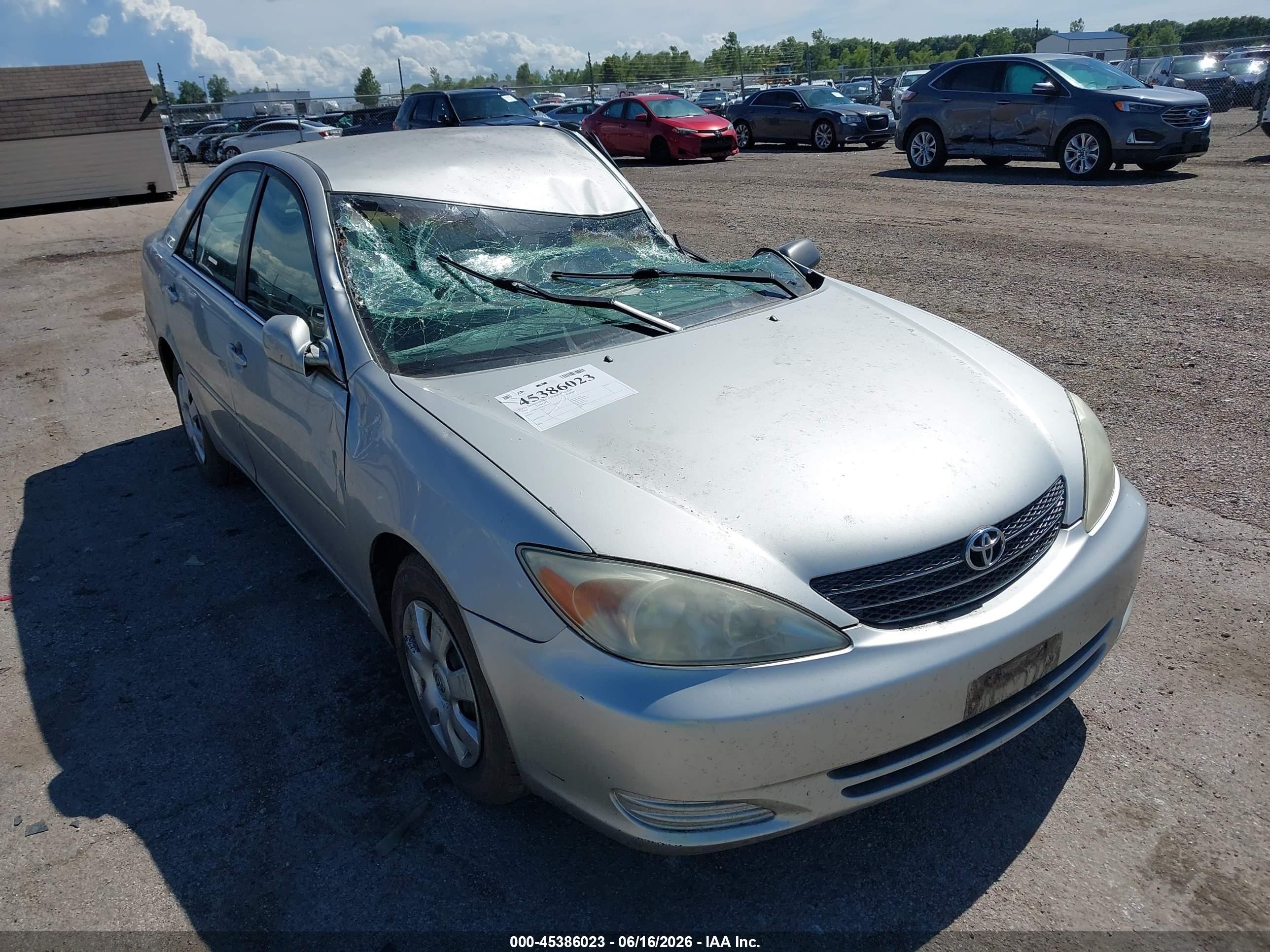 2003 Toyota Camry Le Silver vin: 4T1BE32KX3U686017