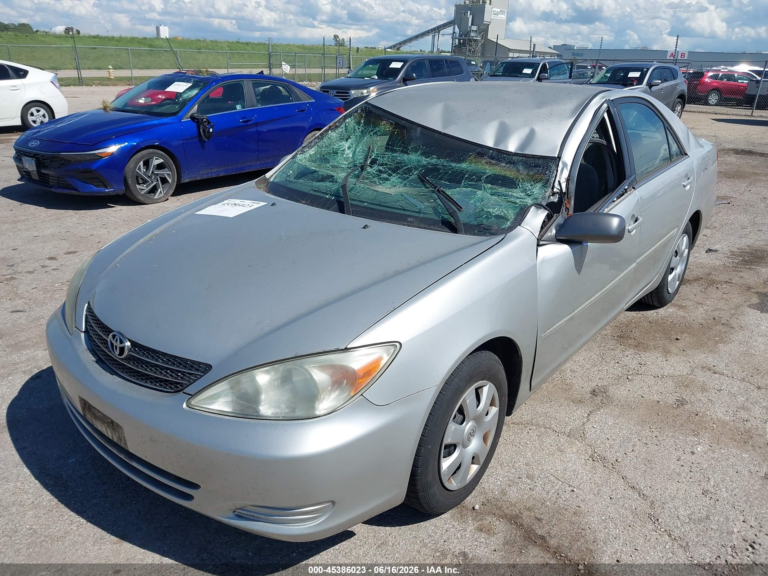 2003 Toyota Camry Le Silver vin: 4T1BE32KX3U686017