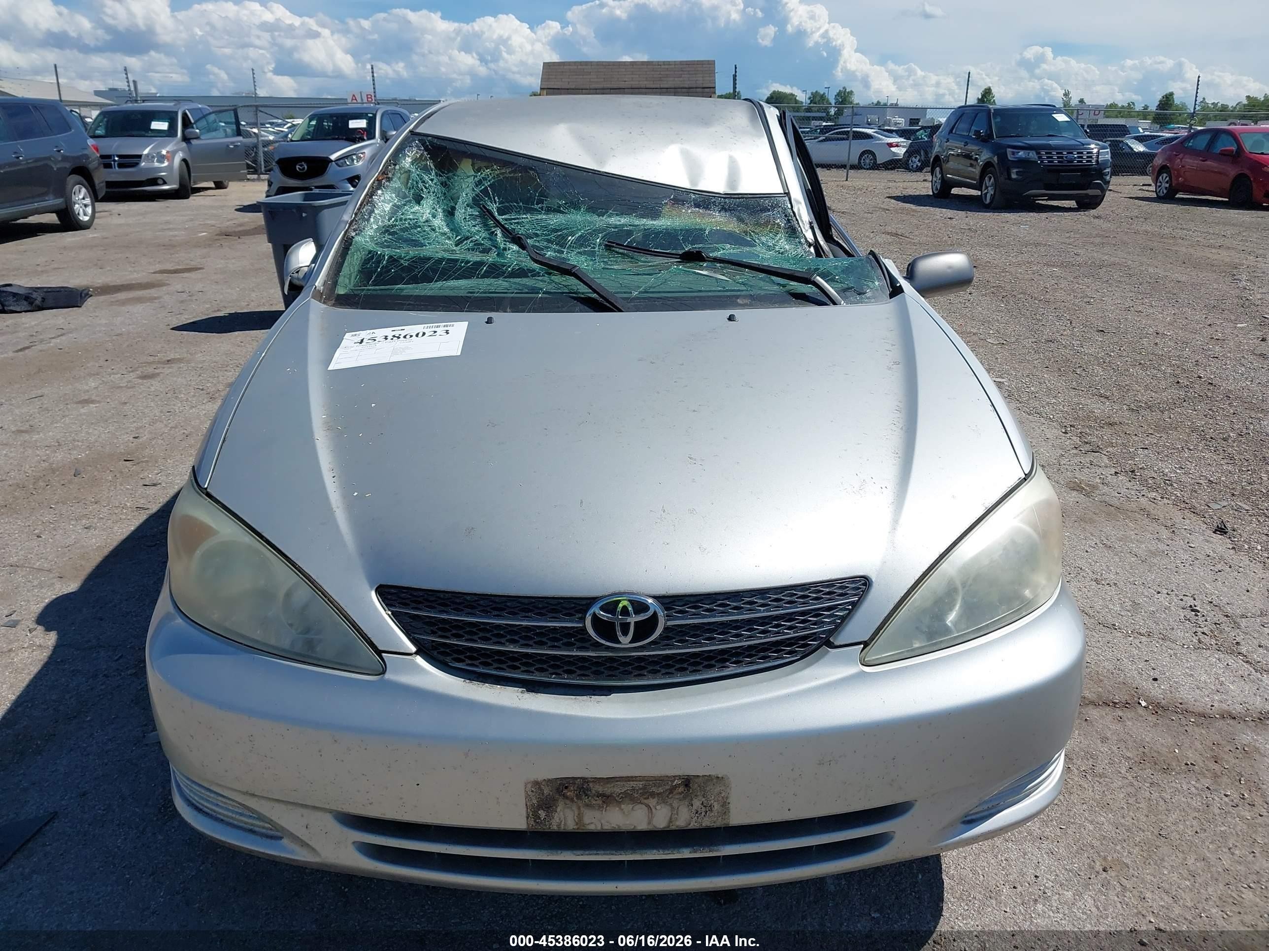 2003 Toyota Camry Le Silver vin: 4T1BE32KX3U686017