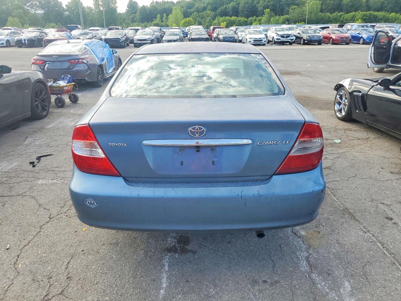 2003 Toyota Camry Le Blue vin: 4T1BE32KX3U749603