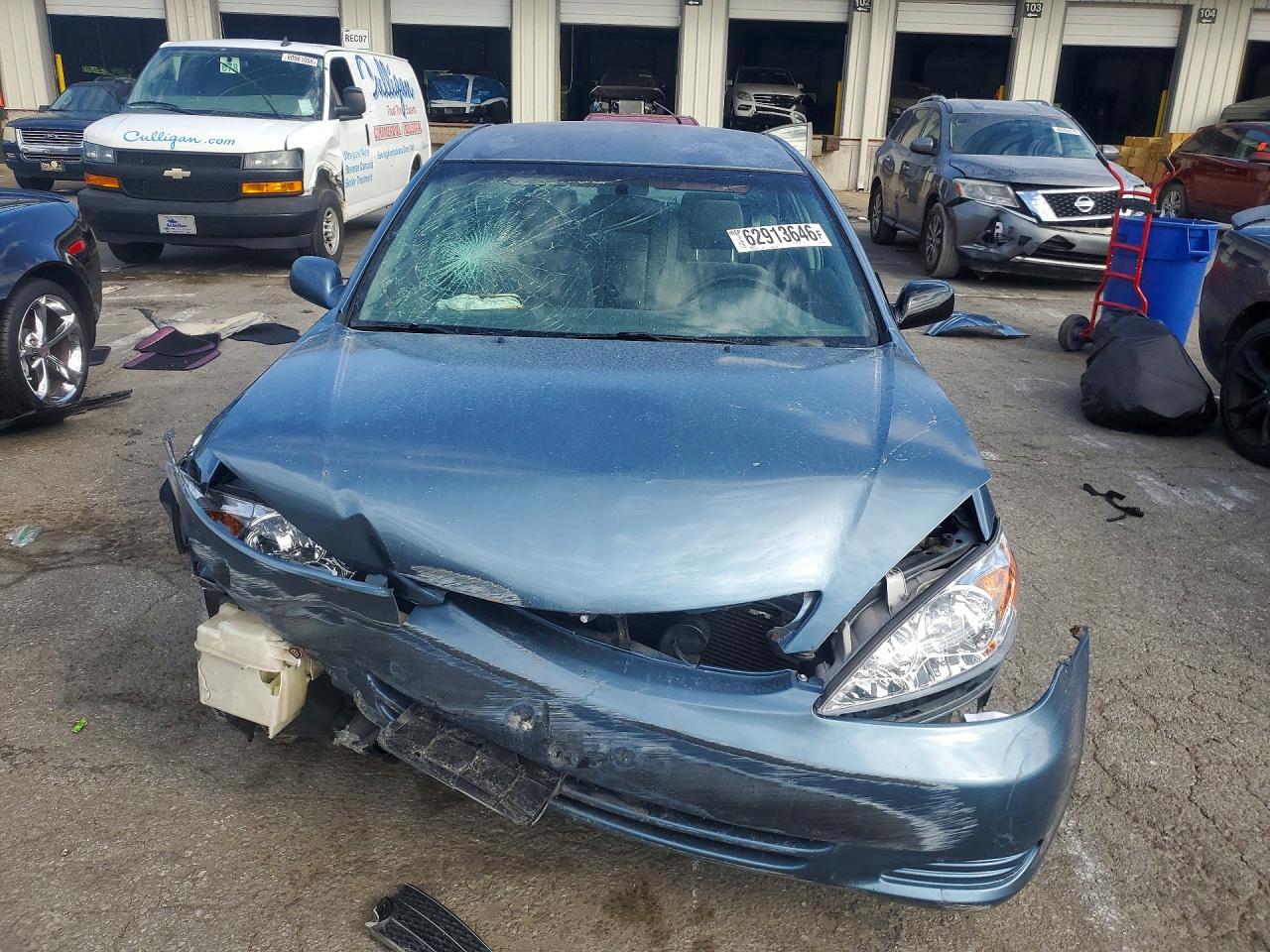 2003 Toyota Camry Le Blue vin: 4T1BE32KX3U749603