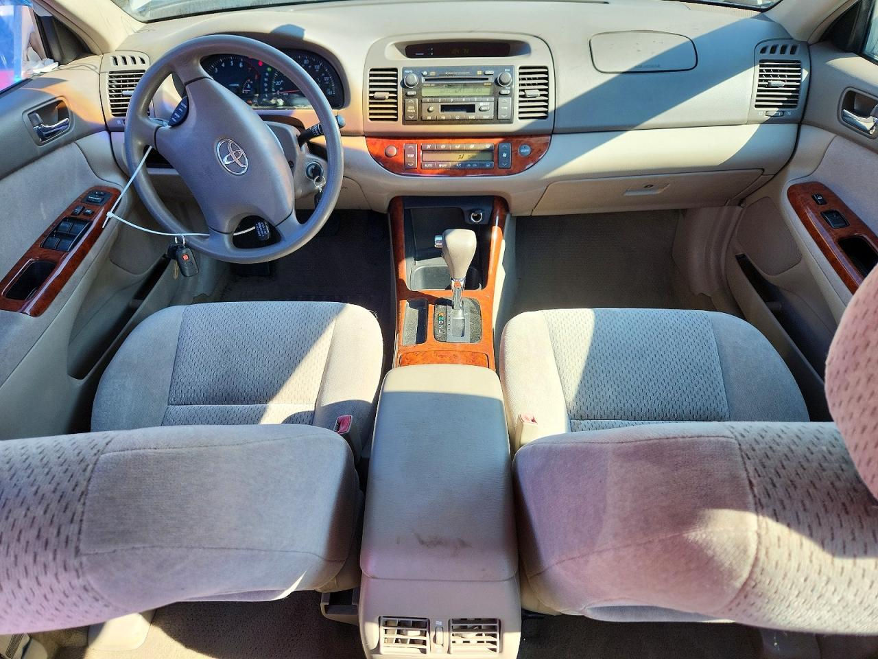 2003 Toyota Camry Xle Gold vin: 4T1BE32KX3U750296
