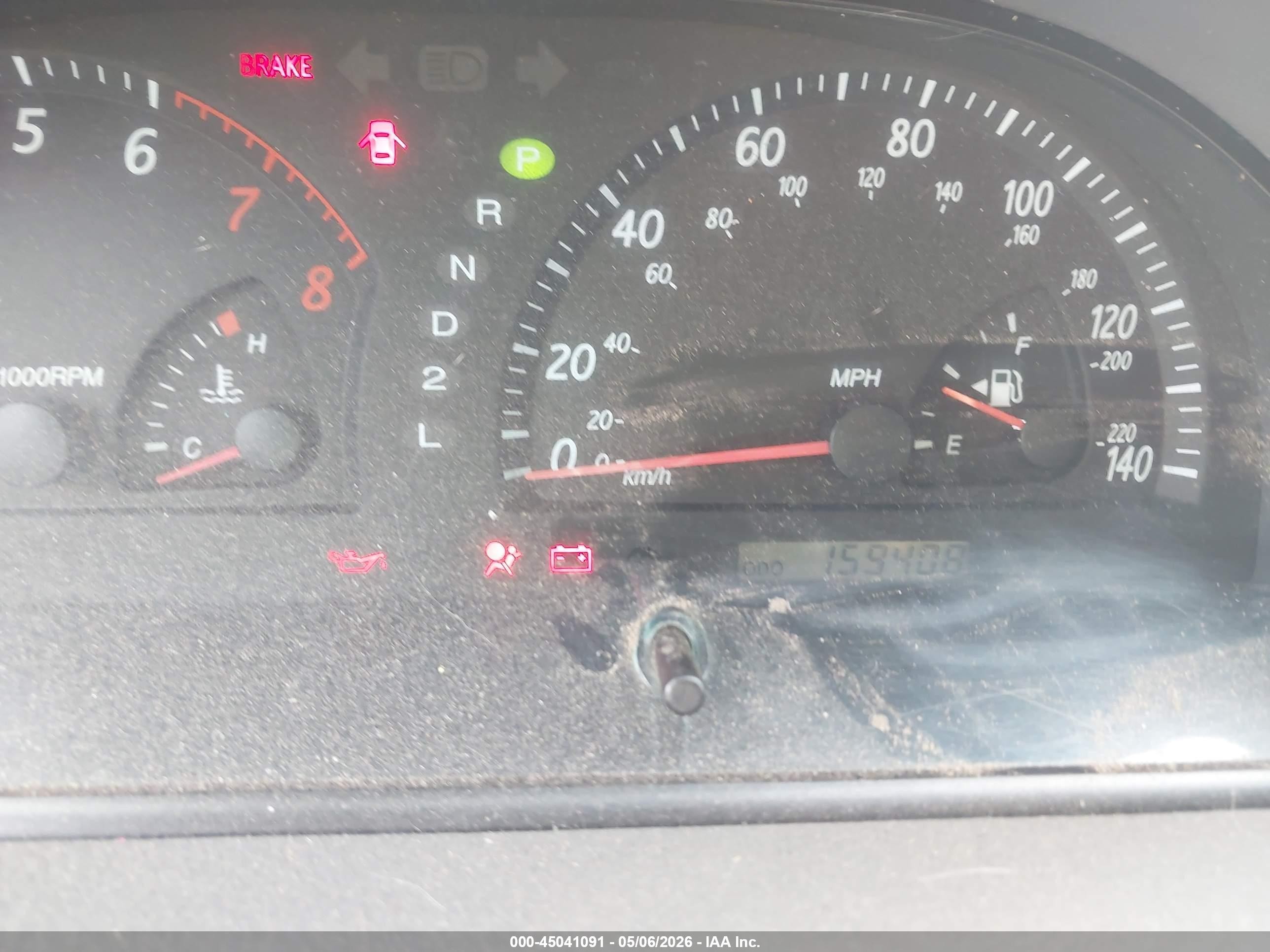 2004 Toyota Camry Le Silver vin: 4T1BE32KX4U266291