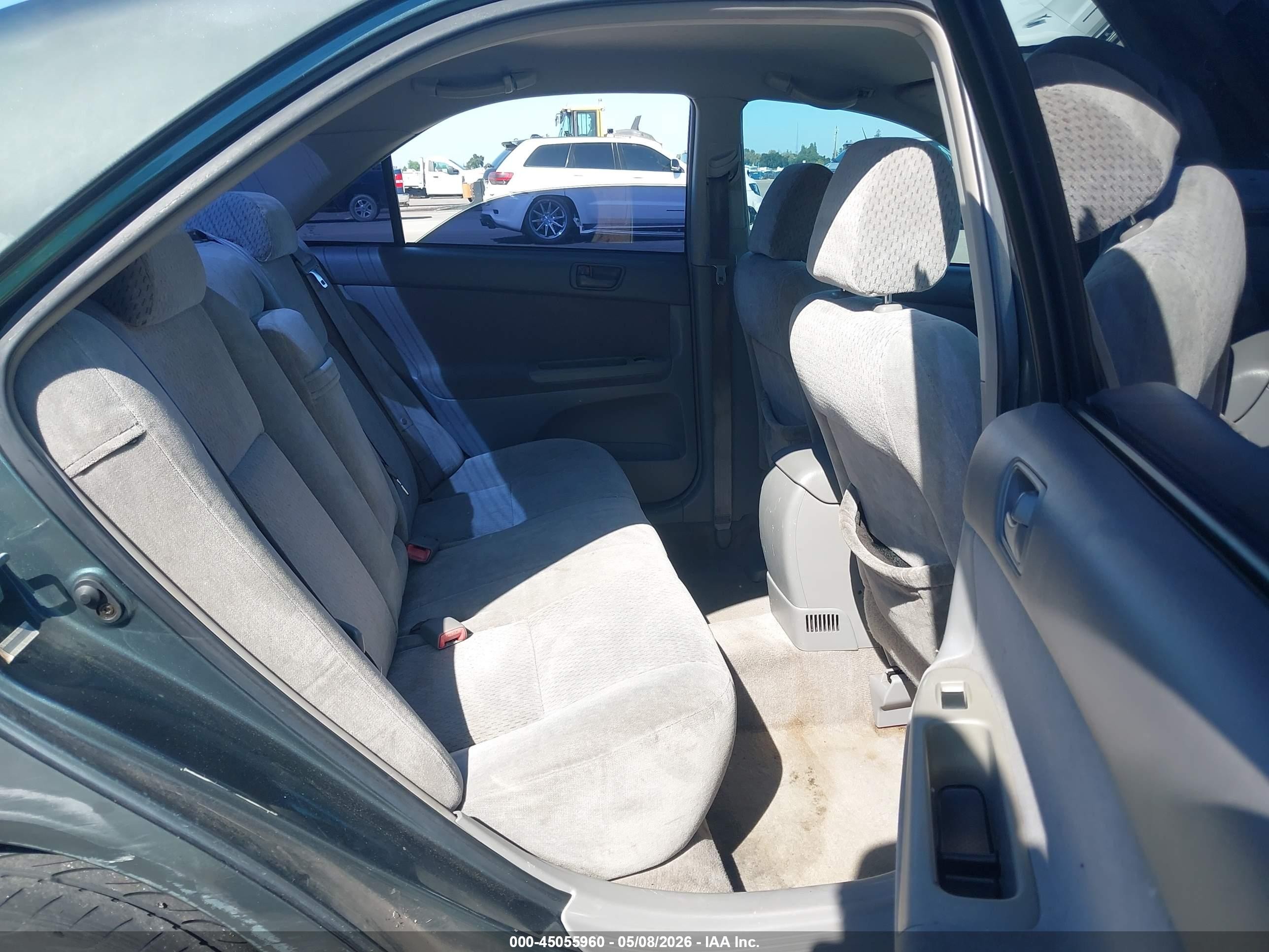 2004 Toyota Camry Le Зеленый vin: 4T1BE32KX4U271183