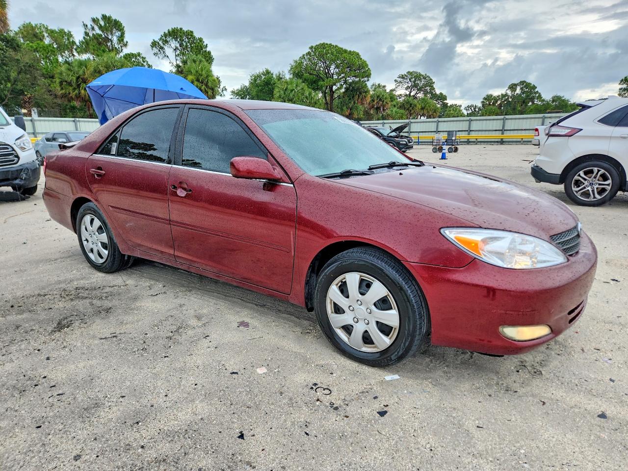 2004 Toyota Camry Xle Red vin: 4T1BE32KX4U282023