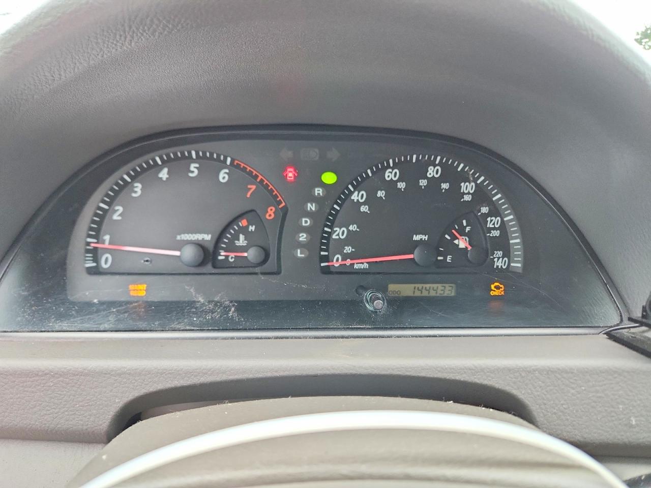 2004 Toyota Camry Xle Red vin: 4T1BE32KX4U282023