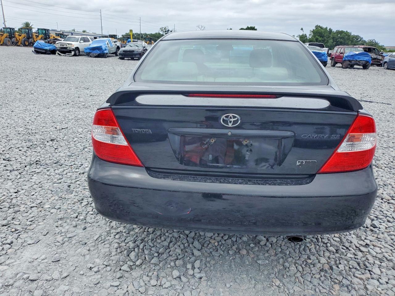 2004 Toyota Camry Se Черный vin: 4T1BE32KX4U289425
