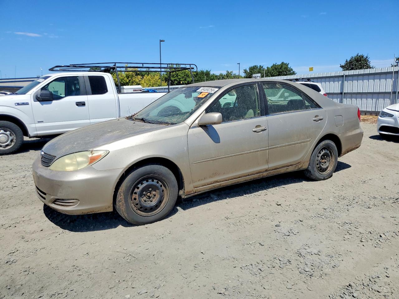 2004 Toyota Camry Le Tan vin: 4T1BE32KX4U292356